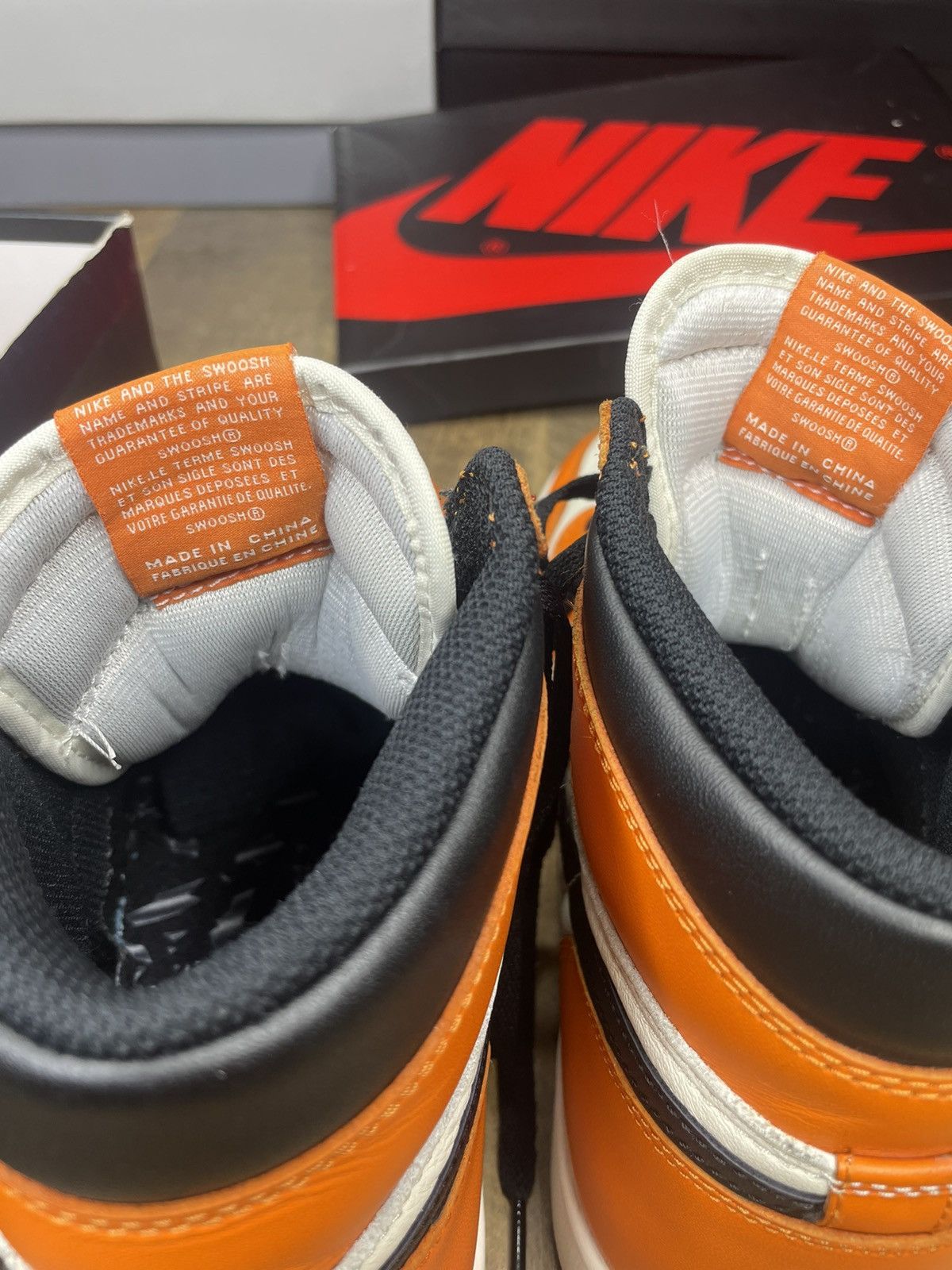 Jordan Brand Air Jordan 1 retro Og High shattered backboard away 2016 Size US 9.5 / EU 42-43 - 10 Thumbnail