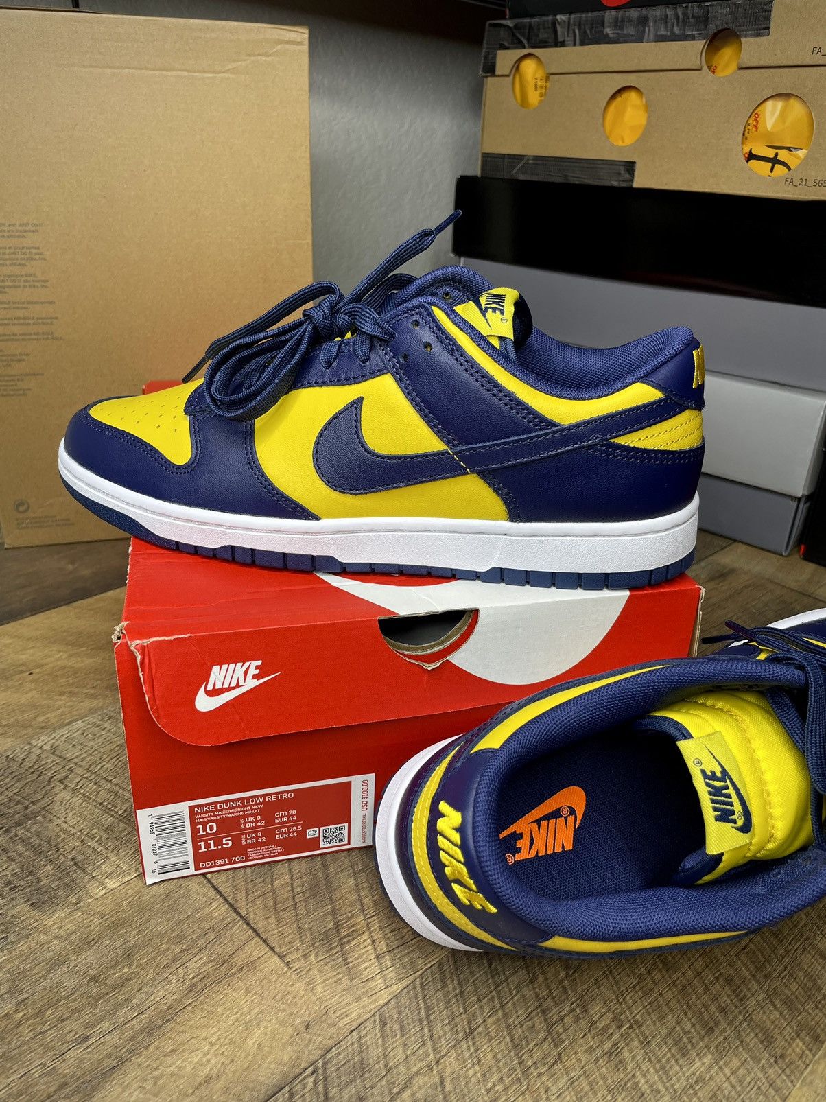 Nike Nike Dunk Low Michigan 2021 retro Size US 10 / EU 43 - 5 Thumbnail