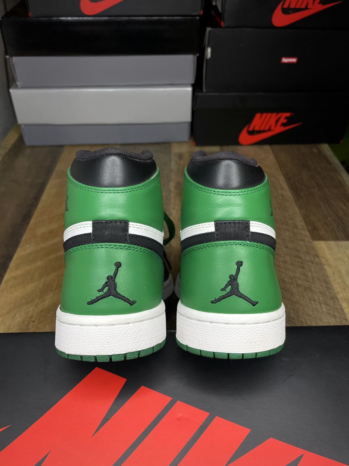 Jordan Brand × Nike Nike Air Jordan 1 retro High DMP Bulls Celtics pack 2009 Size US 9.5 / EU 42-43 - 5 Thumbnail
