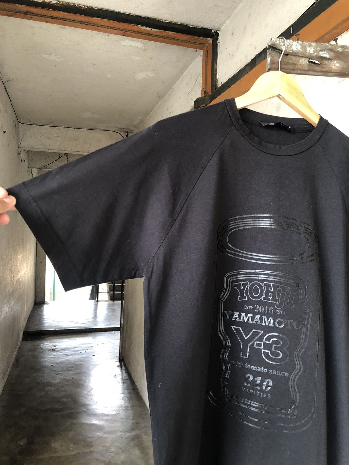 Yohji Yamamoto Yohji Yamamoto x Adidas Y3 Tomato Sauce Oversized T-Shirt Size US XS / EU 42 / 0 - 12 Thumbnail