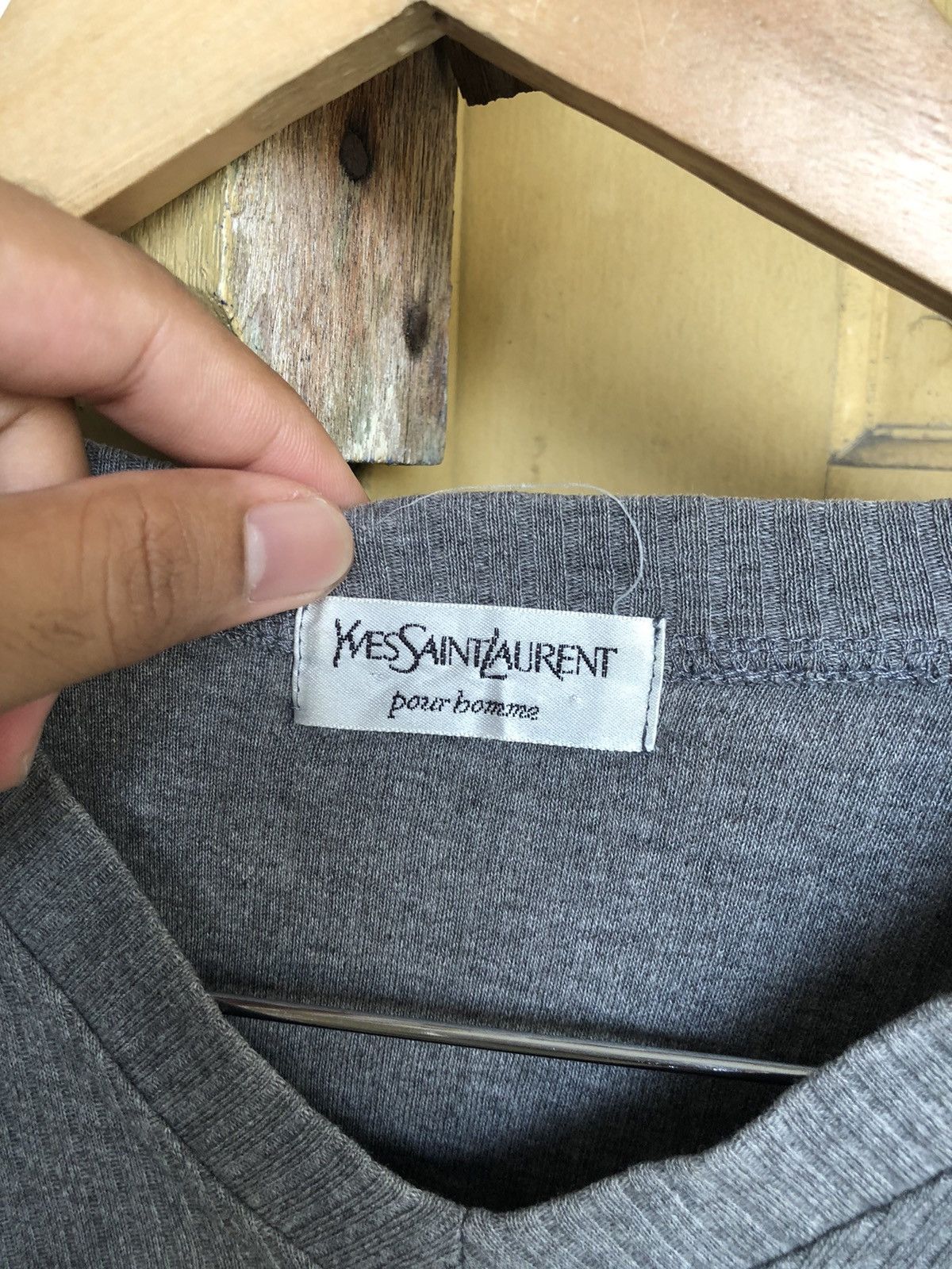 Yves Saint Laurent Yves Saint Laurent Embroidery Logo Minimalist V Neck T-Shirt Size L / US 10 / IT 46 - 3 Thumbnail