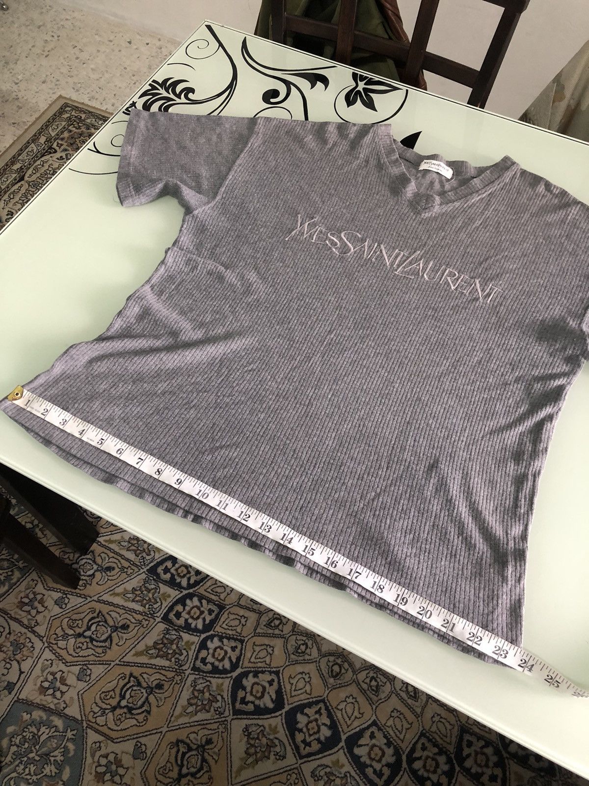 Yves Saint Laurent Yves Saint Laurent Embroidery Logo Minimalist V Neck T-Shirt Size L / US 10 / IT 46 - 16 Thumbnail