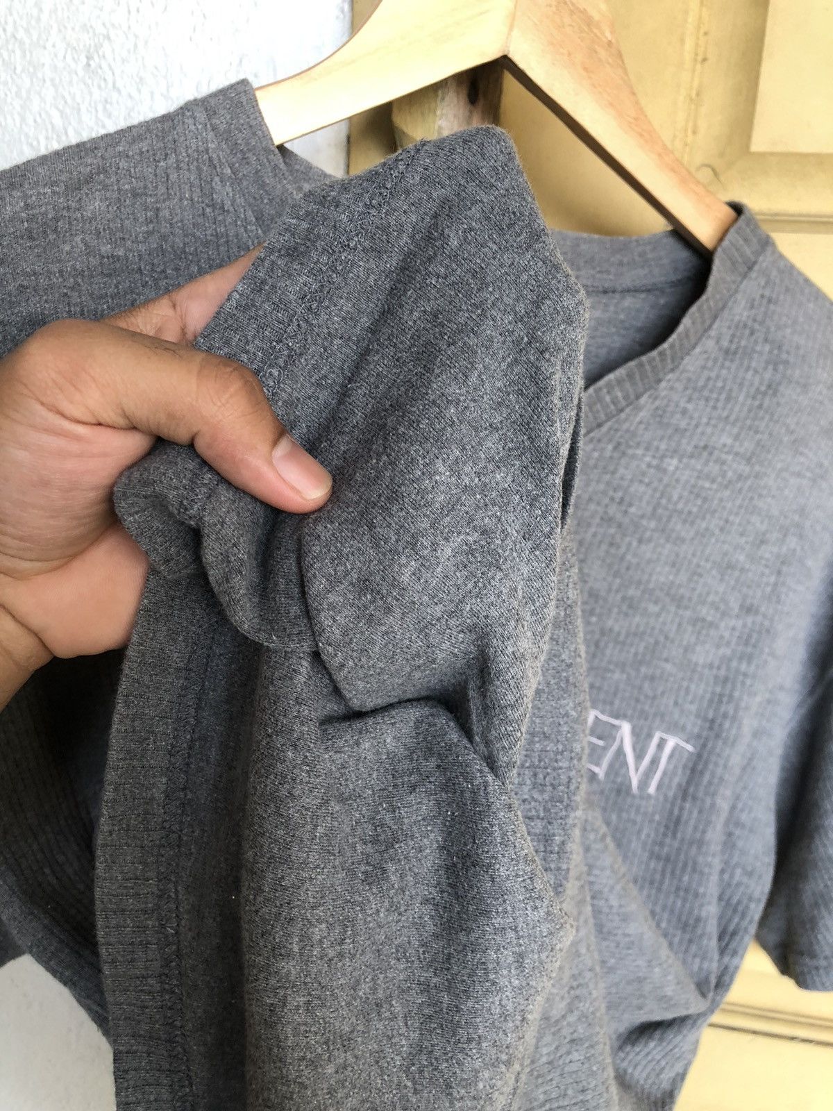 Yves Saint Laurent Yves Saint Laurent Embroidery Logo Minimalist V Neck T-Shirt Size L / US 10 / IT 46 - 10 Thumbnail