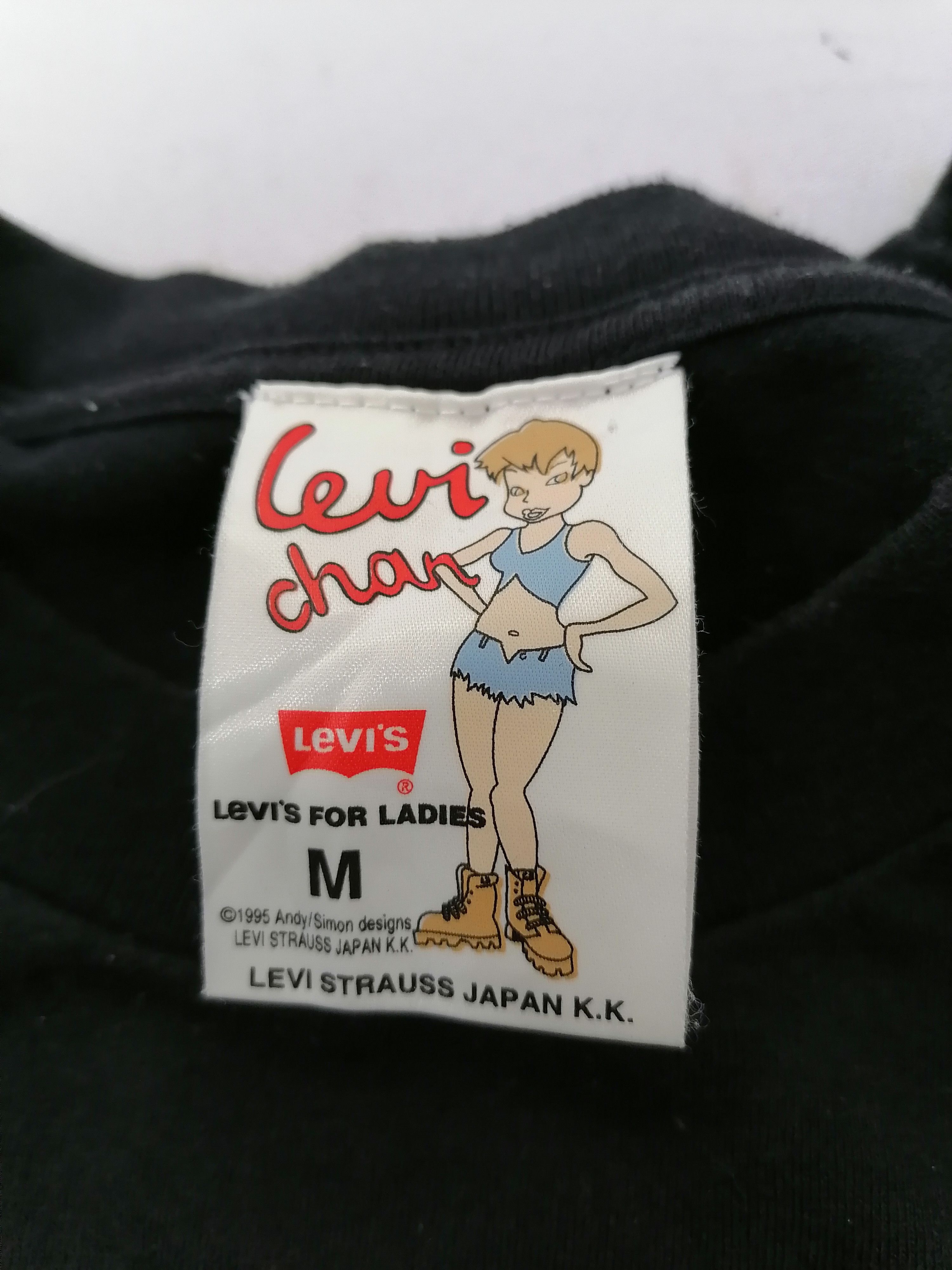 Japanese Brand × Levi's × Vintage Vintage 90s Levi Chan Levi's Tee Size US M / EU 48-50 / 2 - 4 Thumbnail