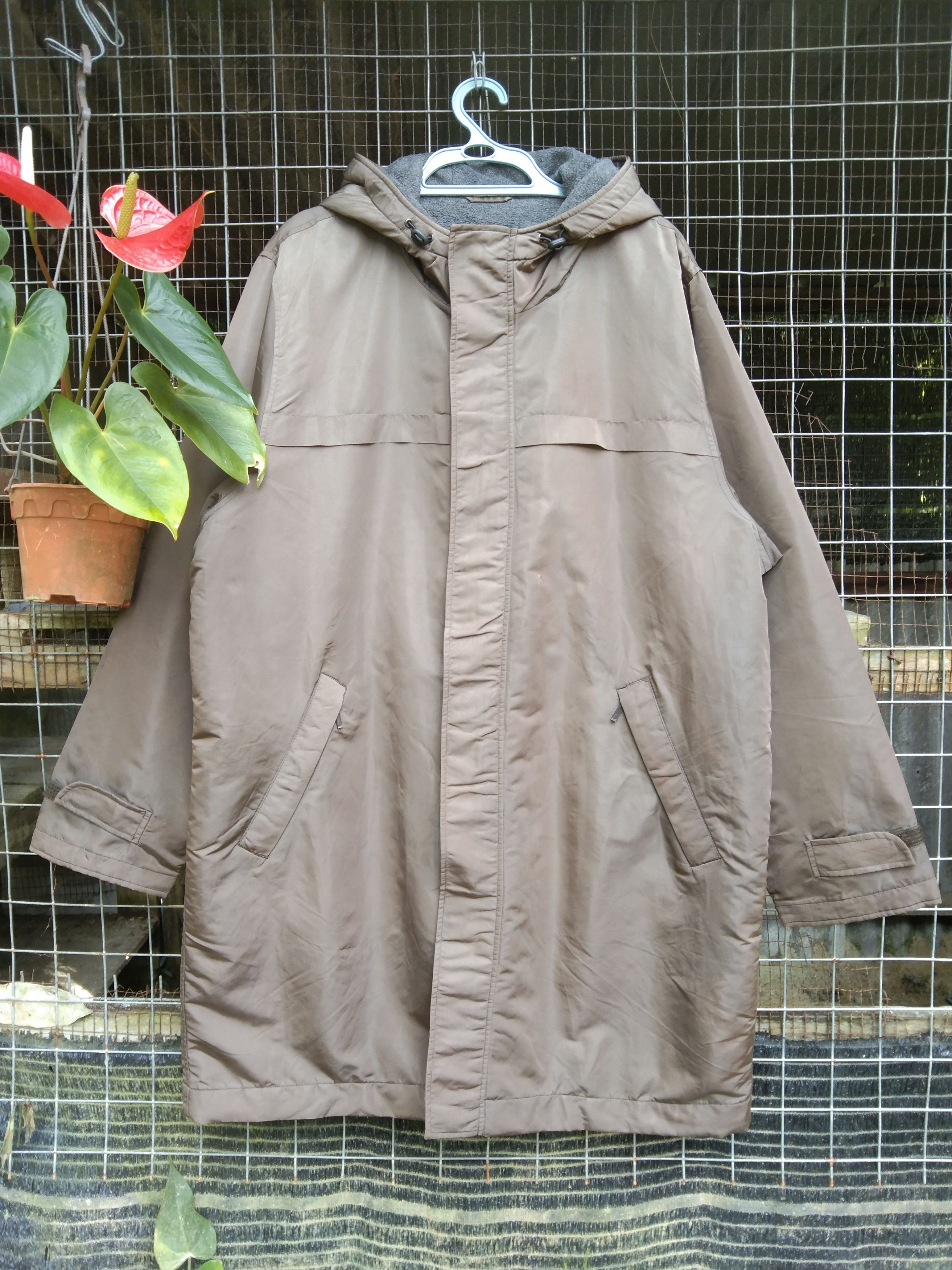 Japanese Brand × Uniqlo UNIQLO MEN'S PARKA JACKET WITH HOOD Size US XL / EU 56 / 4 - 3 Thumbnail