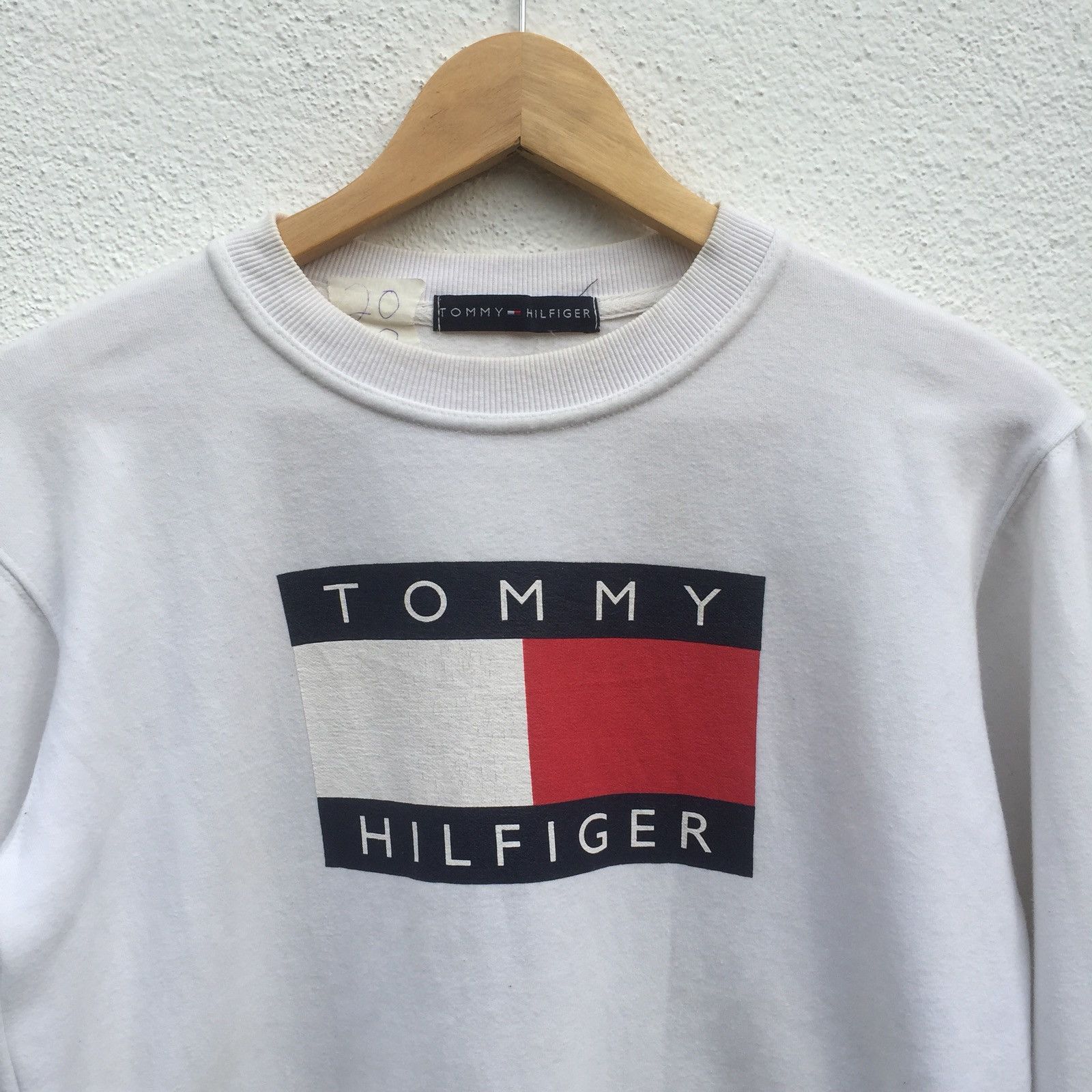 Tommy Hilfiger Vintage Tommy Hilfiger Big Logo Sweatshirt Size US XS / EU 42 / 0 - 2 Thumbnail