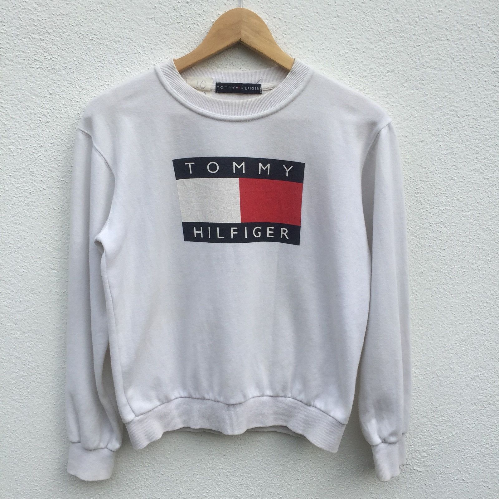 Tommy Hilfiger Vintage Tommy Hilfiger Big Logo Sweatshirt Size US XS / EU 42 / 0 - 1 Thumbnail