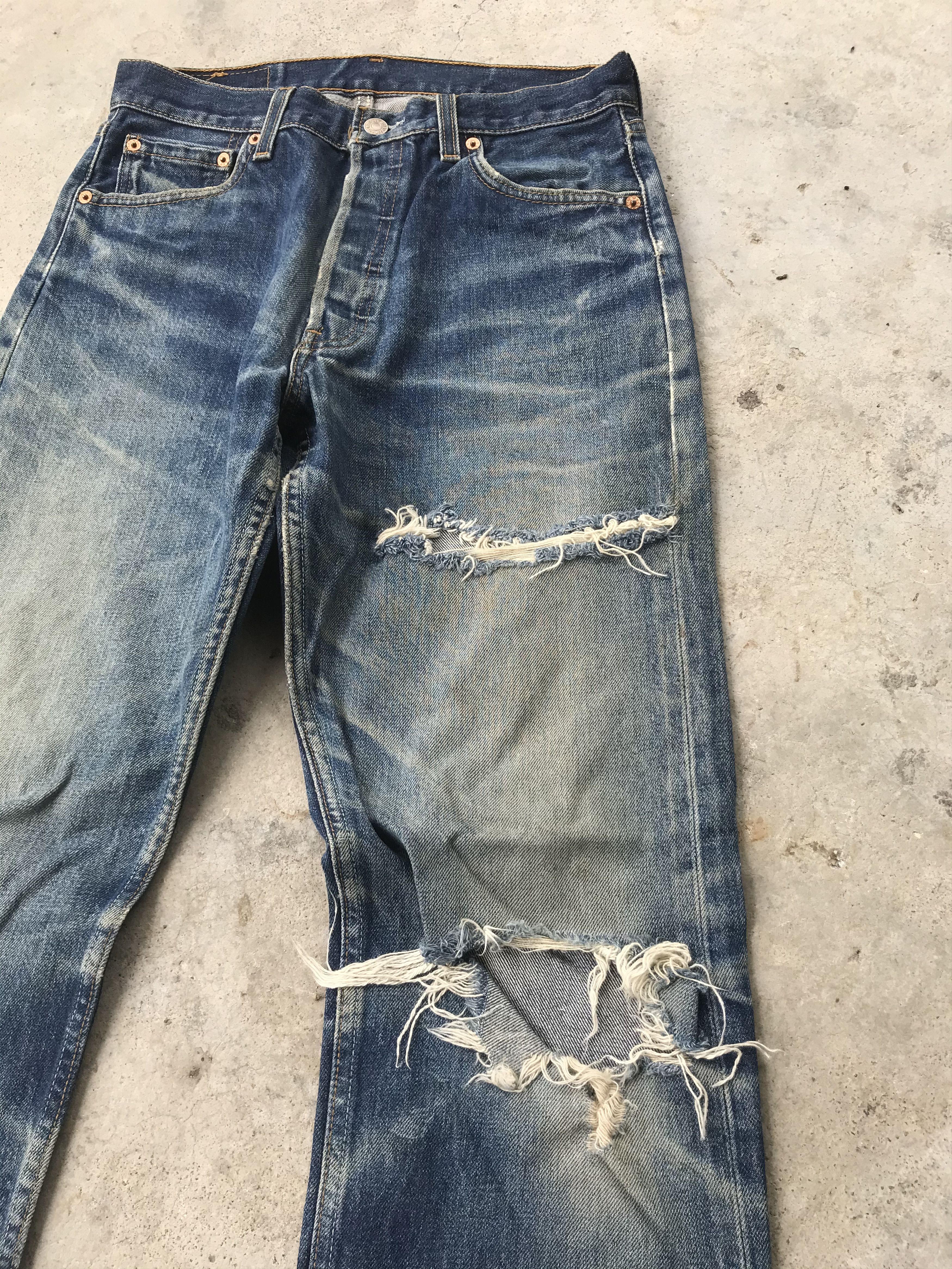 Levi's Vintage Levi's 501 rusty wash blue denim jeans 28x32 Size US 28 / EU 44 - 2 Thumbnail