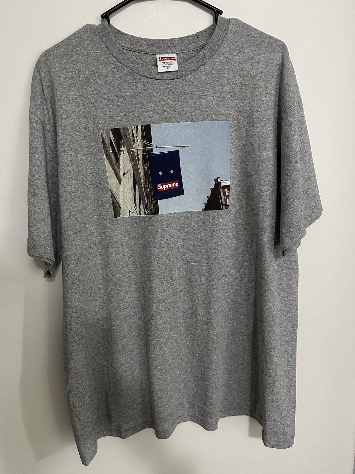 Supreme Supreme Banner Tee Size US L / EU 52-54 / 3 - 1 Thumbnail