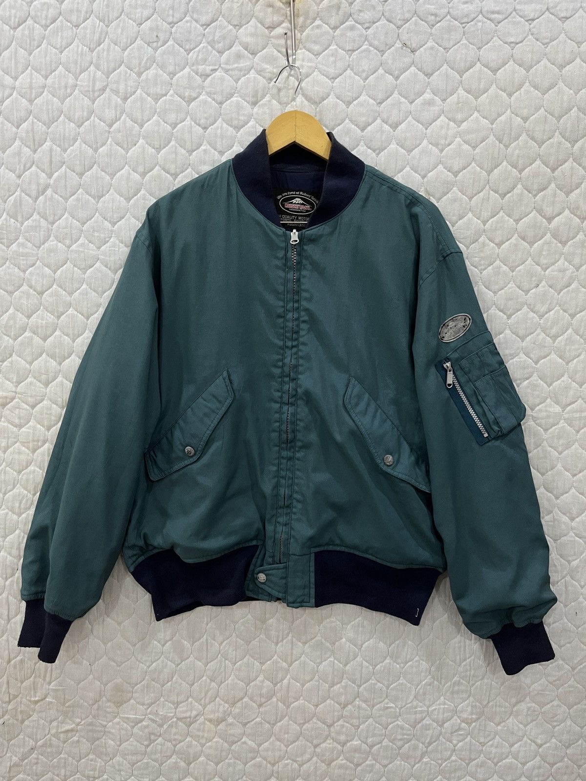 Kadoya (Ww). KUSHITANI RACING RIVERSIBLE BIG LOGO JACKET Size US L / EU 52-54 / 3 - 2 Thumbnail