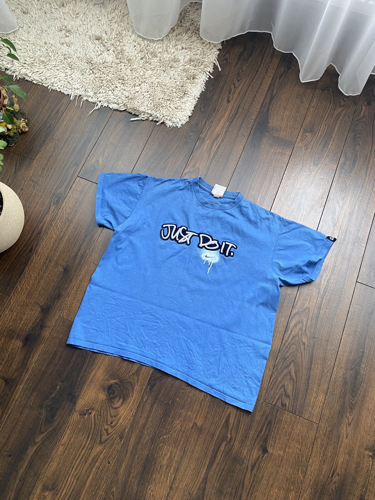 Nike 00s vintage rap nike just do it center logo t shirt grey grailed