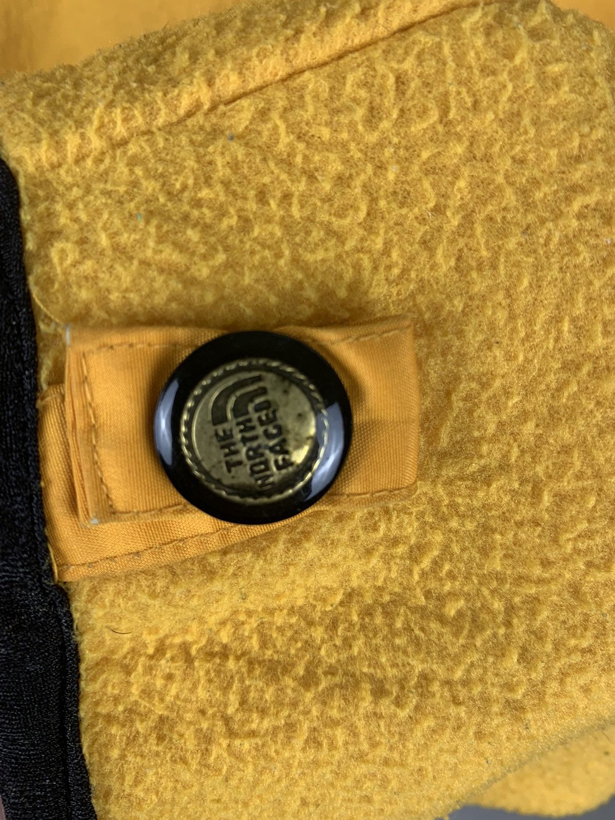 The North Face × Vintage Vintage The North Face Yellow Fleece Jacket Size US L / EU 52-54 / 3 - 5 Thumbnail