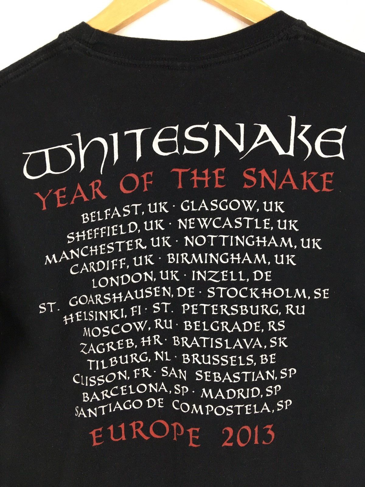 Band Tees × Vintage Whitesnake Year Of The Snake Tour 2013 T Shirt Size US M / EU 48-50 / 2 - 4 Thumbnail