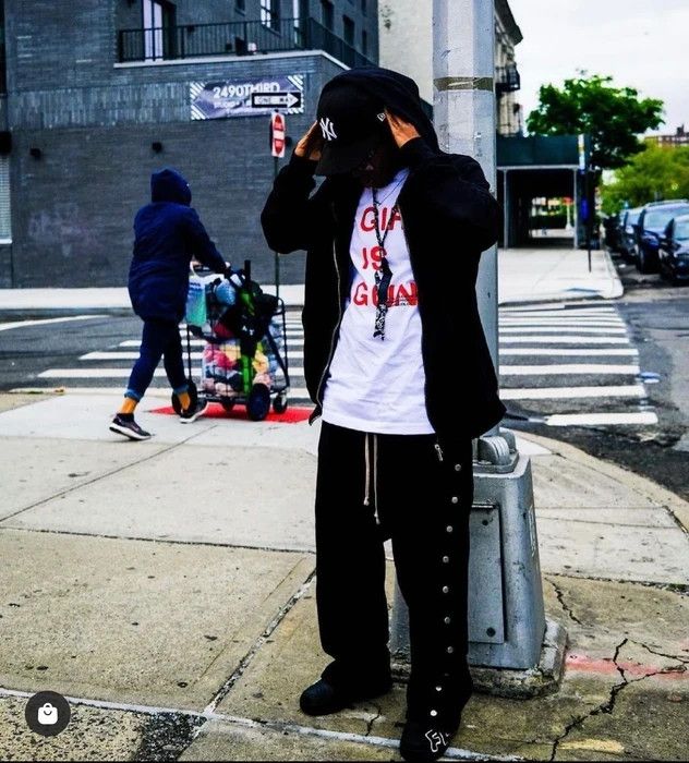 Pleasures 2XL XXL White A Girl is A Gun Tee Shirt Merch Joy Red Black Size US XXL / EU 58 / 5 - 10 Thumbnail
