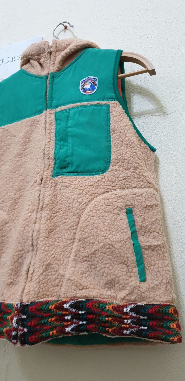 Japanese Brand Titicaca Fleece Vest Hoodies Size US M / EU 48-50 / 2 - 3 Thumbnail