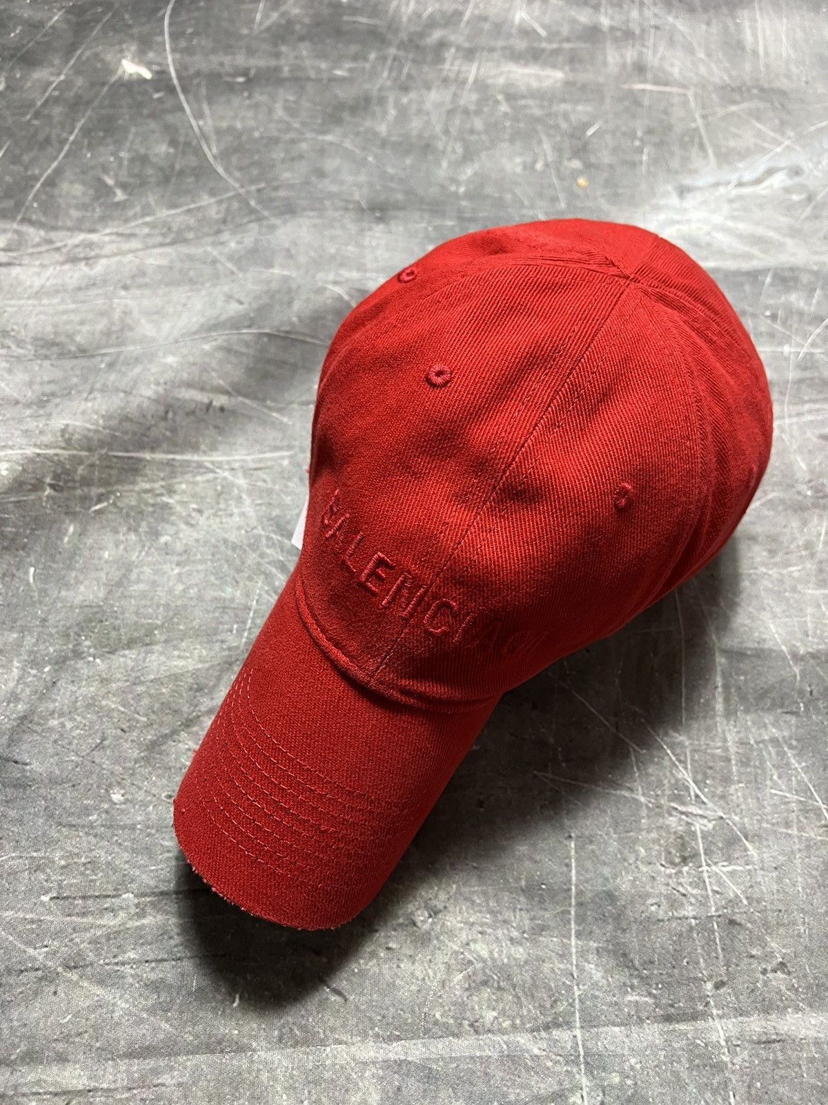 Balenciaga Balenciaga Logo Embroidered Curved Distressed Hat Size ONE SIZE - 3 Thumbnail