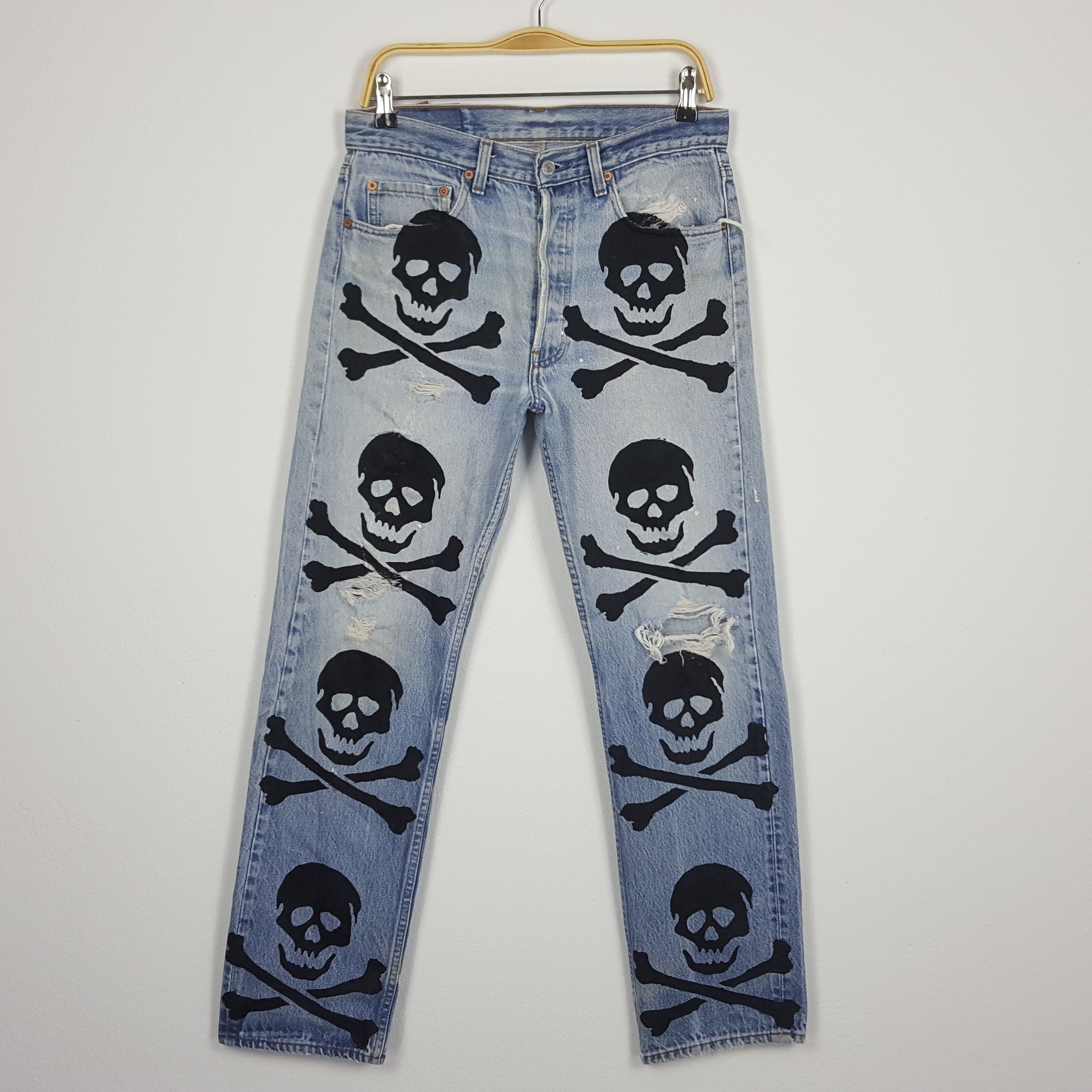 Image of Levis x Vintage Levi's X Skull Mastermind Design Distressed Jeans in Blue Jean, Men's (Size 31)