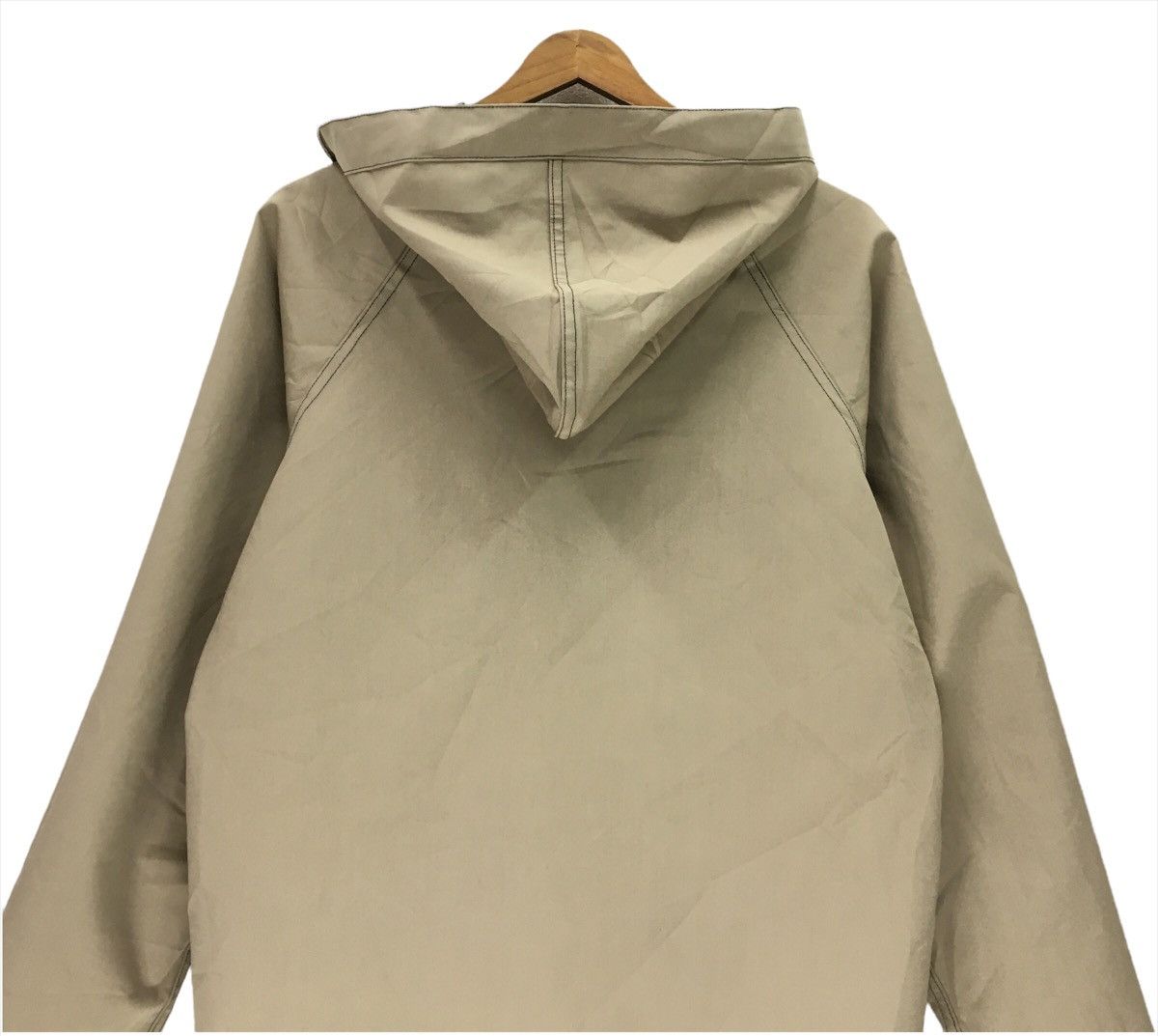 JW Anderson × Uniqlo Uniqlo X J.W Anderson Nice Design Reversible Rain Coat Size US M / EU 48-50 / 2 - 13 Thumbnail