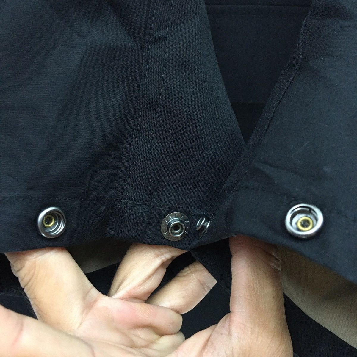 JW Anderson × Uniqlo Uniqlo X J.W Anderson Nice Design Reversible Rain Coat Size US M / EU 48-50 / 2 - 21 Thumbnail