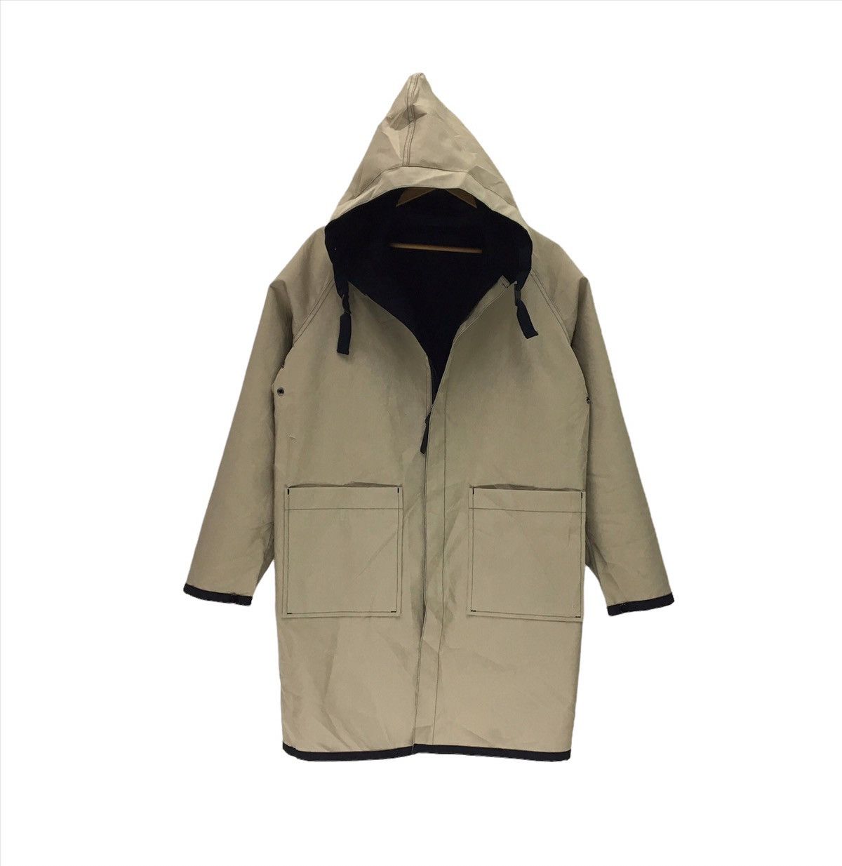 JW Anderson × Uniqlo Uniqlo X J.W Anderson Nice Design Reversible Rain Coat Size US M / EU 48-50 / 2 - 1 Thumbnail
