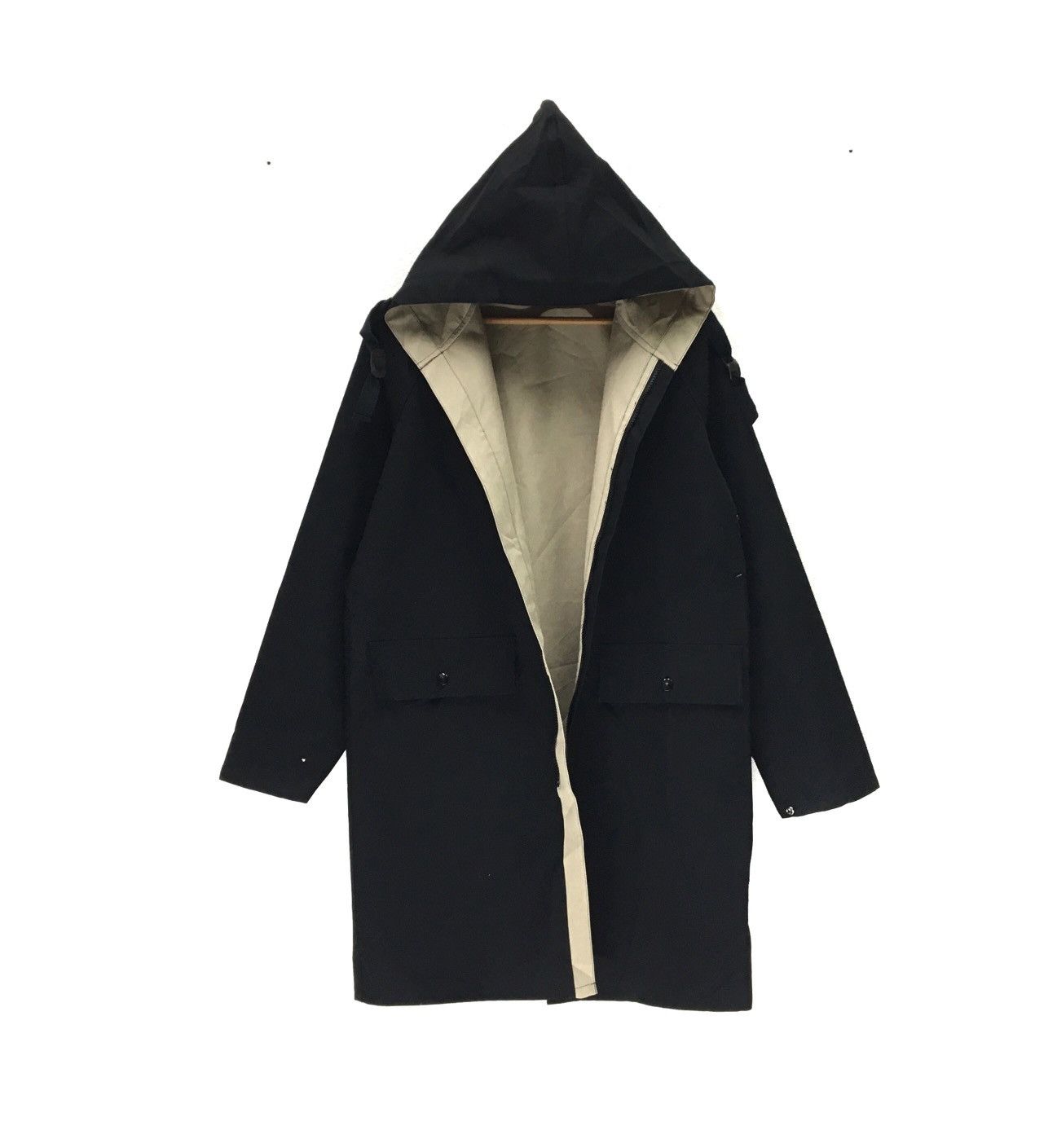 JW Anderson × Uniqlo Uniqlo X J.W Anderson Nice Design Reversible Rain Coat Size US M / EU 48-50 / 2 - 6 Thumbnail
