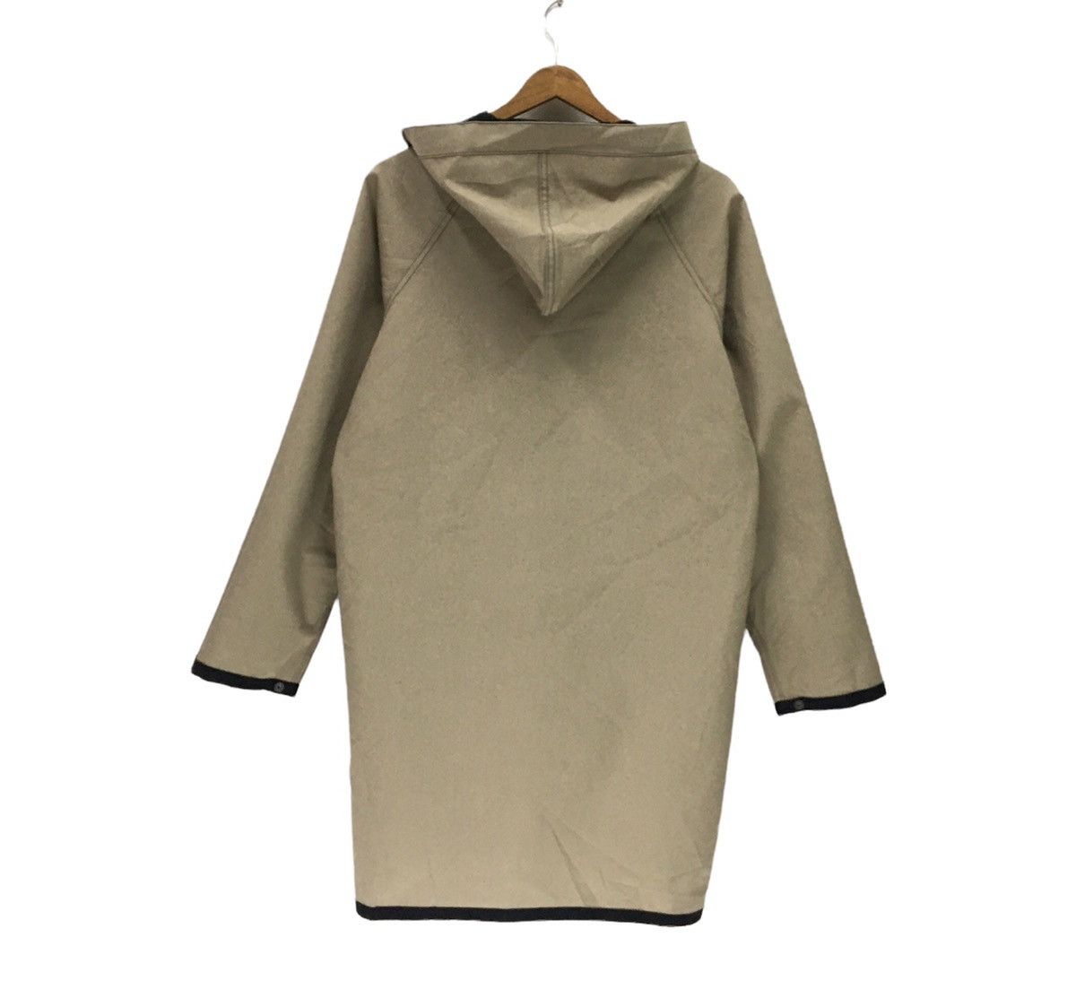 JW Anderson × Uniqlo Uniqlo X J.W Anderson Nice Design Reversible Rain Coat Size US M / EU 48-50 / 2 - 3 Thumbnail