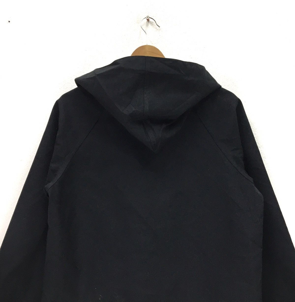 JW Anderson × Uniqlo Uniqlo X J.W Anderson Nice Design Reversible Rain Coat Size US M / EU 48-50 / 2 - 16 Thumbnail