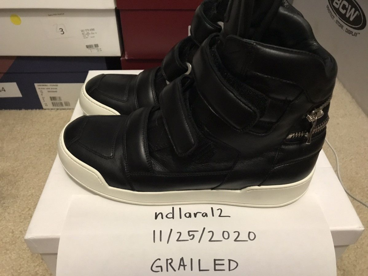 Balmain BALMAIN High Top Leather Sneakers Black Size 10/43 Size US 10 / EU 43 - 12 Thumbnail