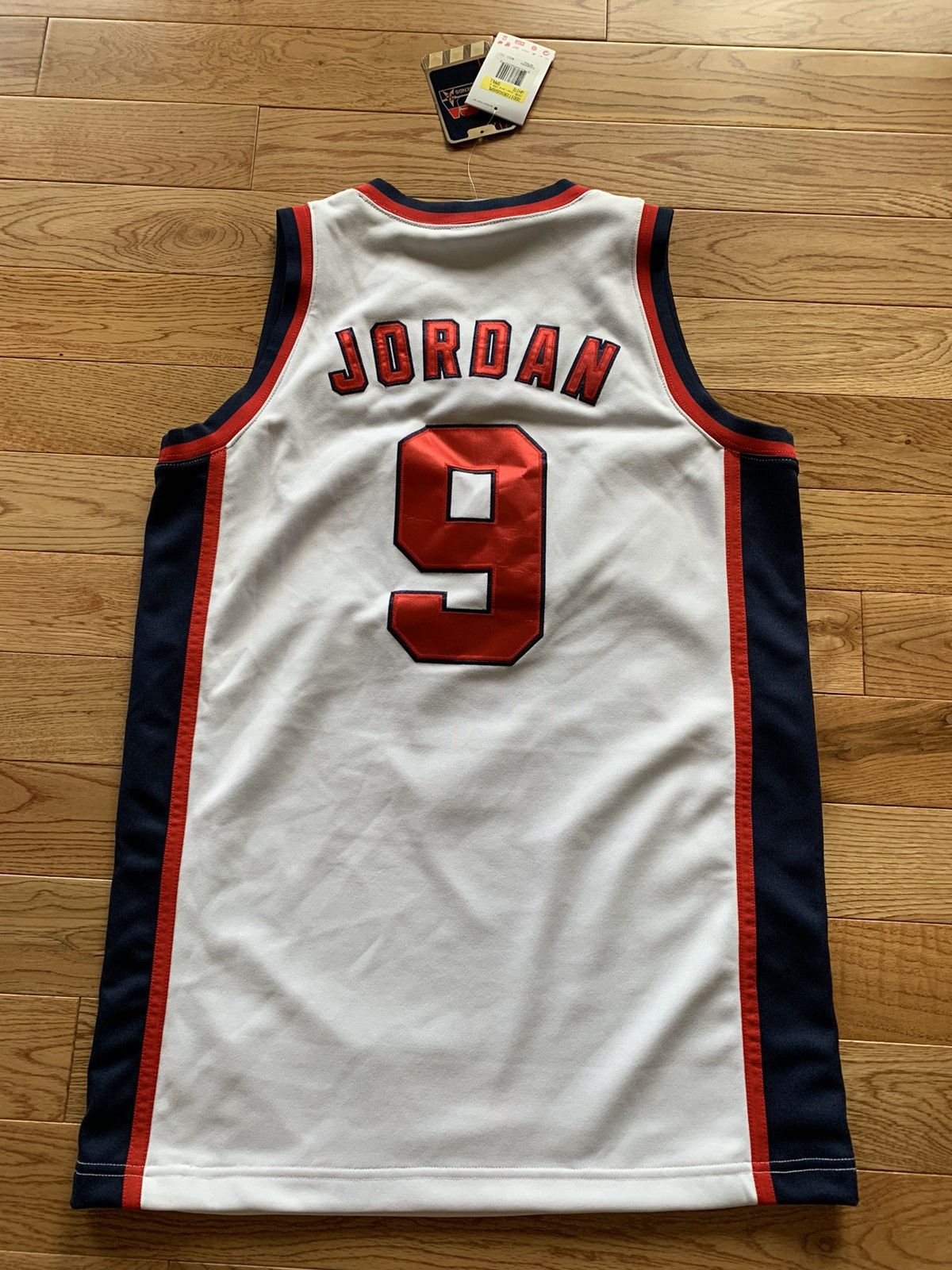 Jordan Brand × Nike × Vintage Jordan USA jersey Size US S / EU 44-46 / 1 - 6 Thumbnail