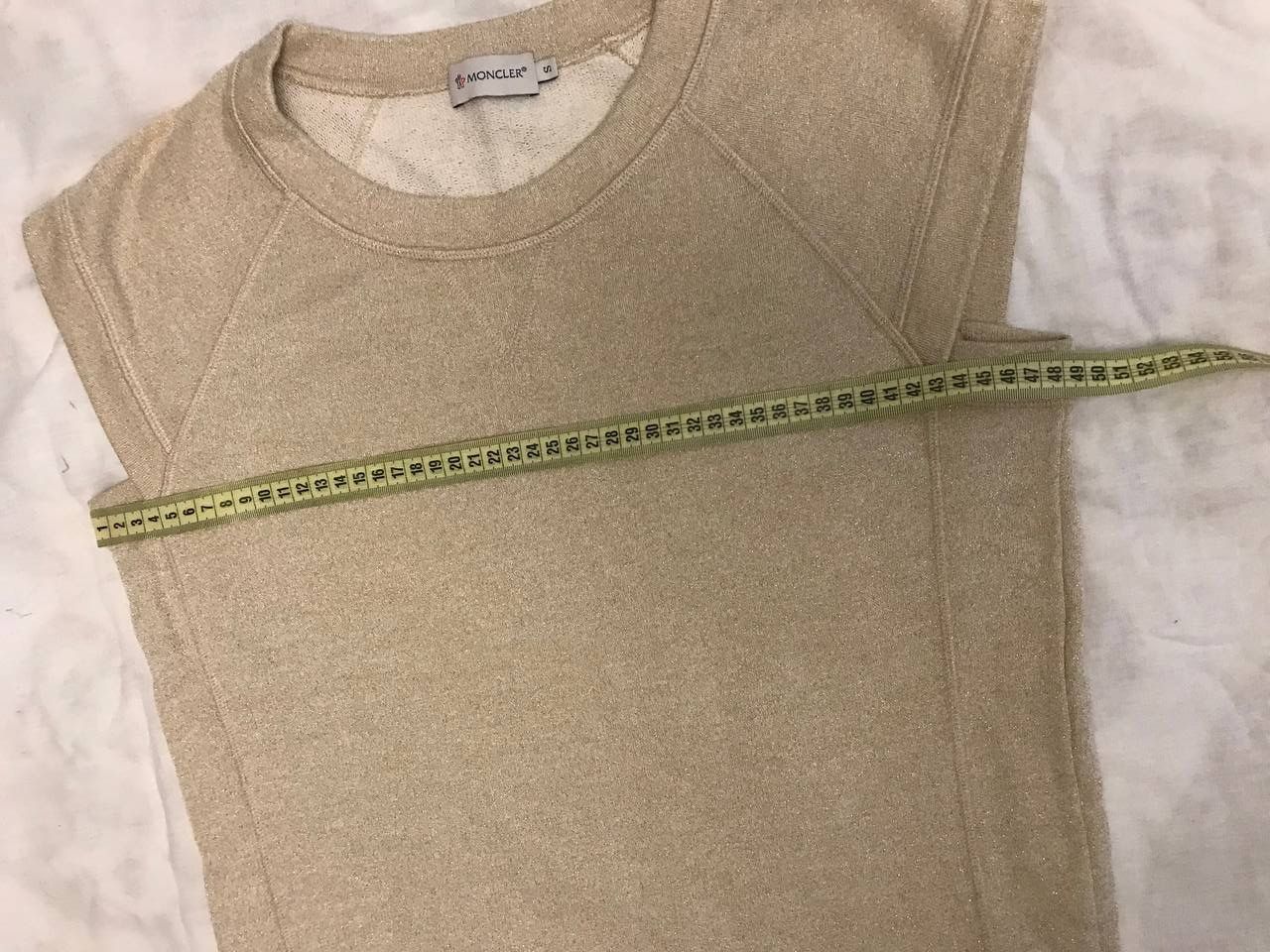Moncler × Vintage Vintage Moncler Gold Sleeveless Sweater Maglia Girocollo Size US S / EU 44-46 / 1 - 8 Thumbnail