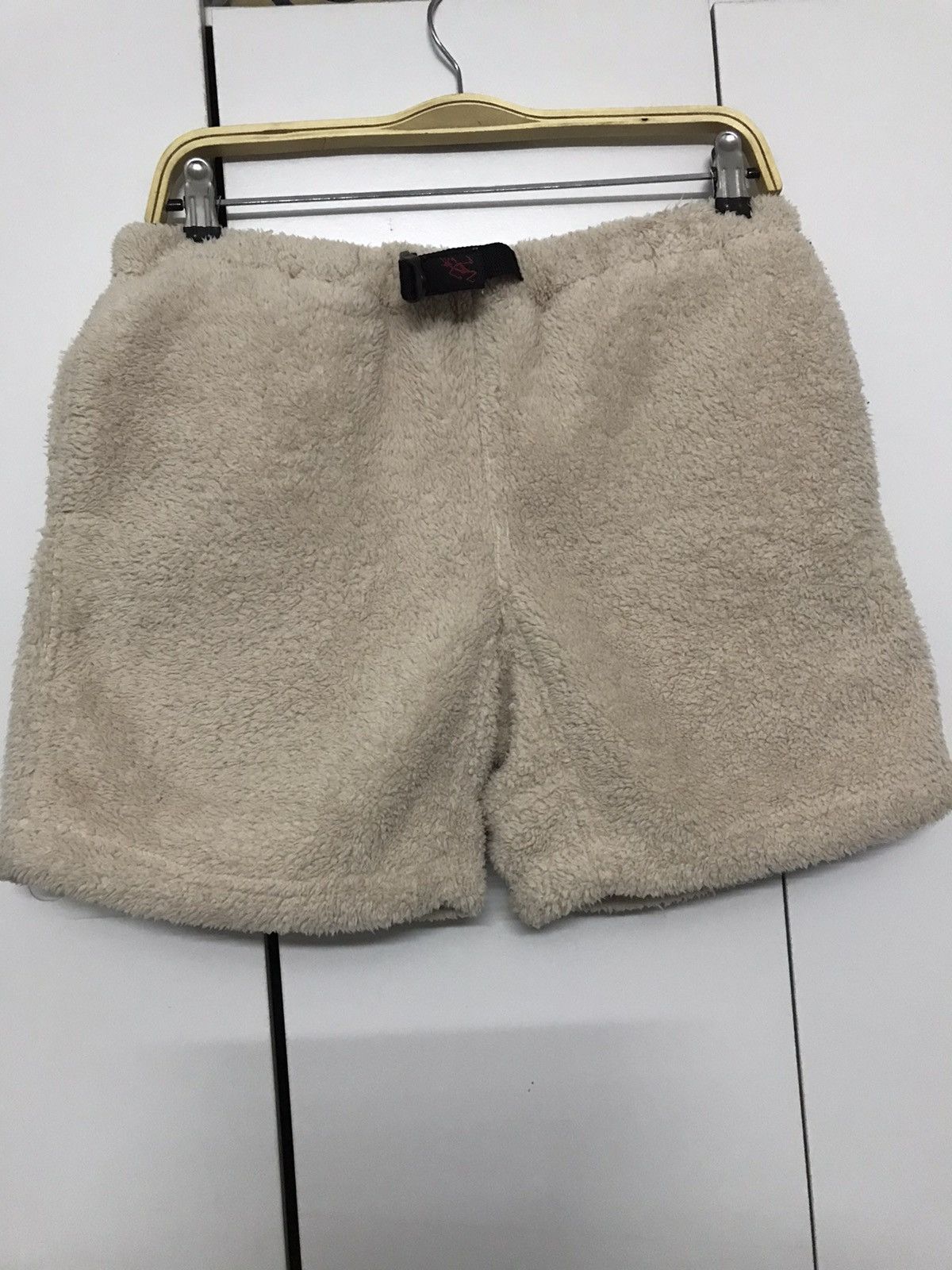 Gramicci Gramicci fur shorts pants Size US 31 - 1 Thumbnail