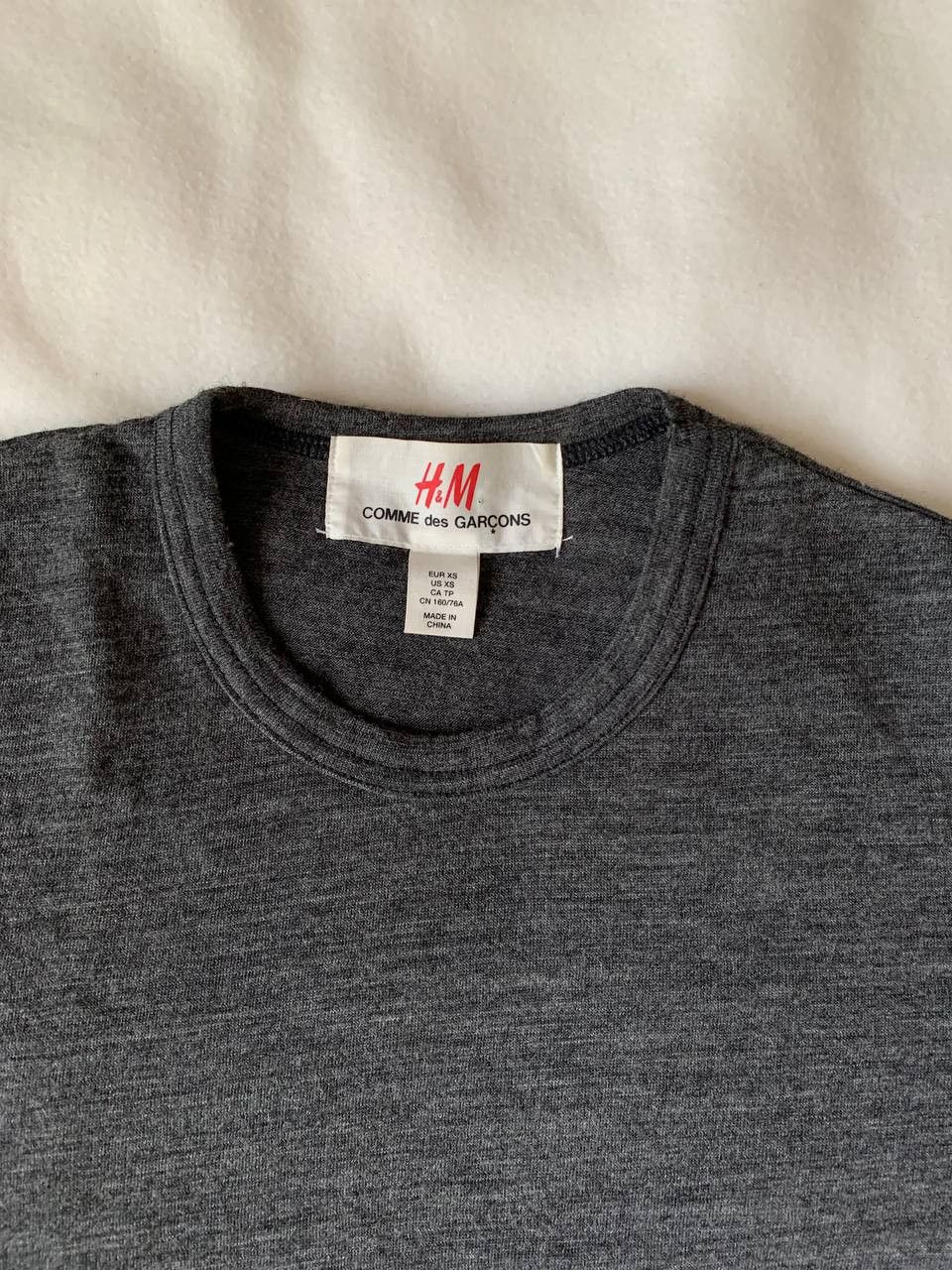 Comme des Garcons × H&M Comme des Garcons x H&M Wool Long sleeve Size US XS / EU 42 / 0 - 4 Thumbnail