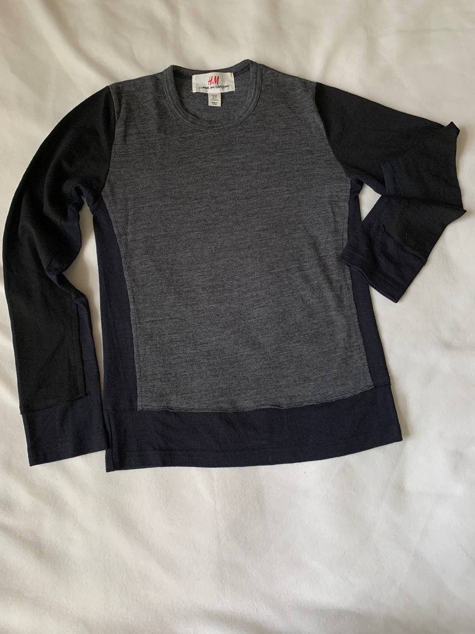 Comme des Garcons × H&M Comme des Garcons x H&M Wool Long sleeve Size US XS / EU 42 / 0 - 1 Thumbnail