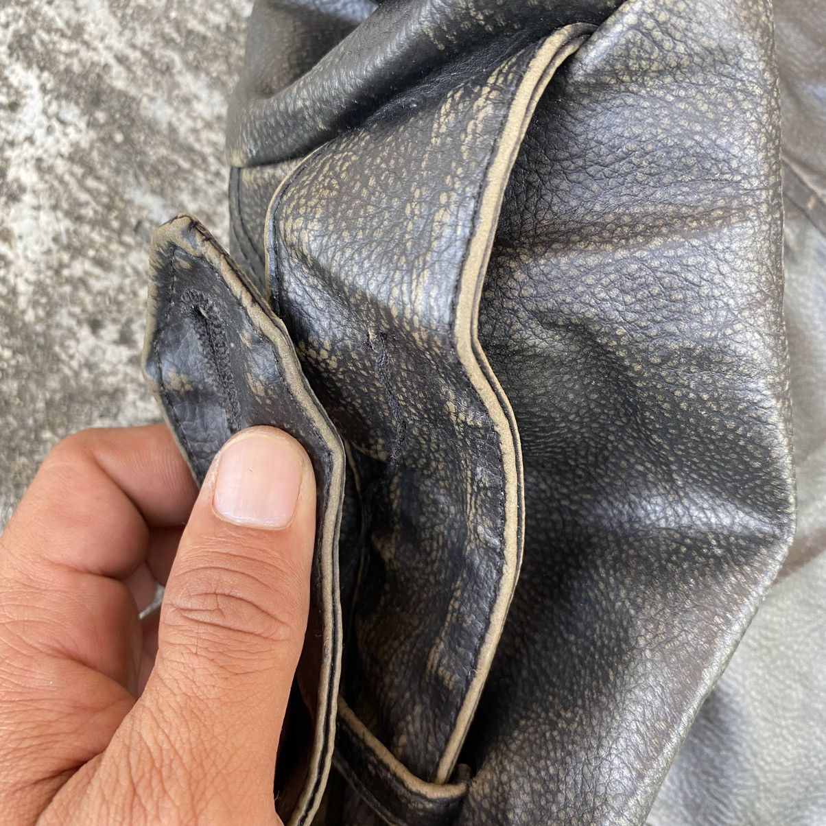 Genuine Leather × Vintage Steals🔥Vintage River Multi Pocket Leather Jacket Size US XL / EU 56 / 4 - 10 Thumbnail