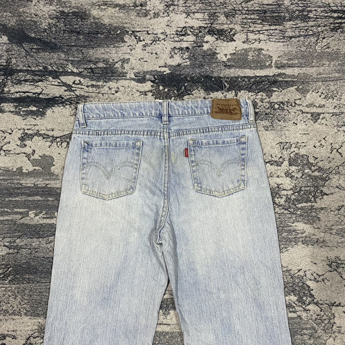 Levi's × Vintage Vintage Levis Light Washed Flare Jeans Size 28" / US 6 / IT 42 - 7 Thumbnail