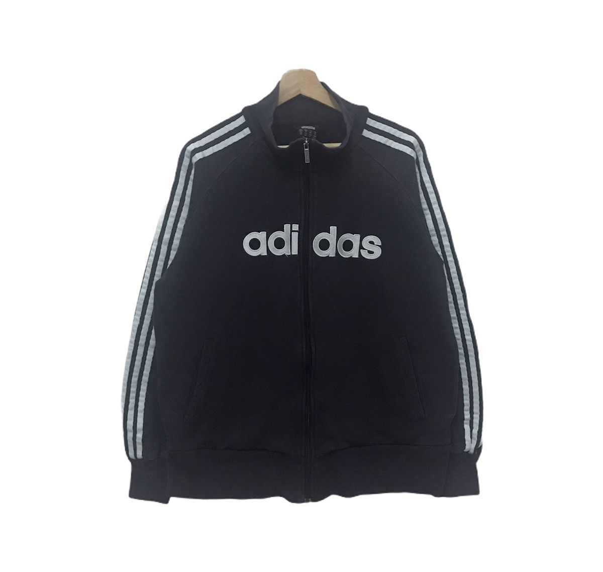 Adidas × Japanese Brand Adidas Sweater Three Stripe Big Logo Spell Out Size US M / EU 48-50 / 2 - 1 Thumbnail