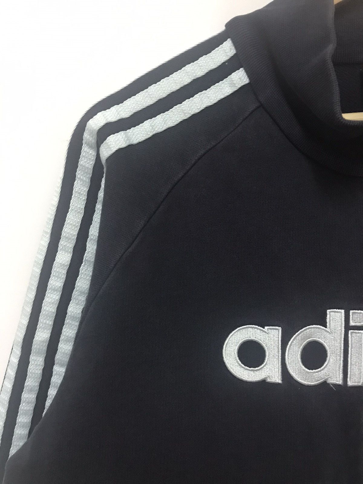 Adidas × Japanese Brand Adidas Sweater Three Stripe Big Logo Spell Out Size US M / EU 48-50 / 2 - 5 Thumbnail