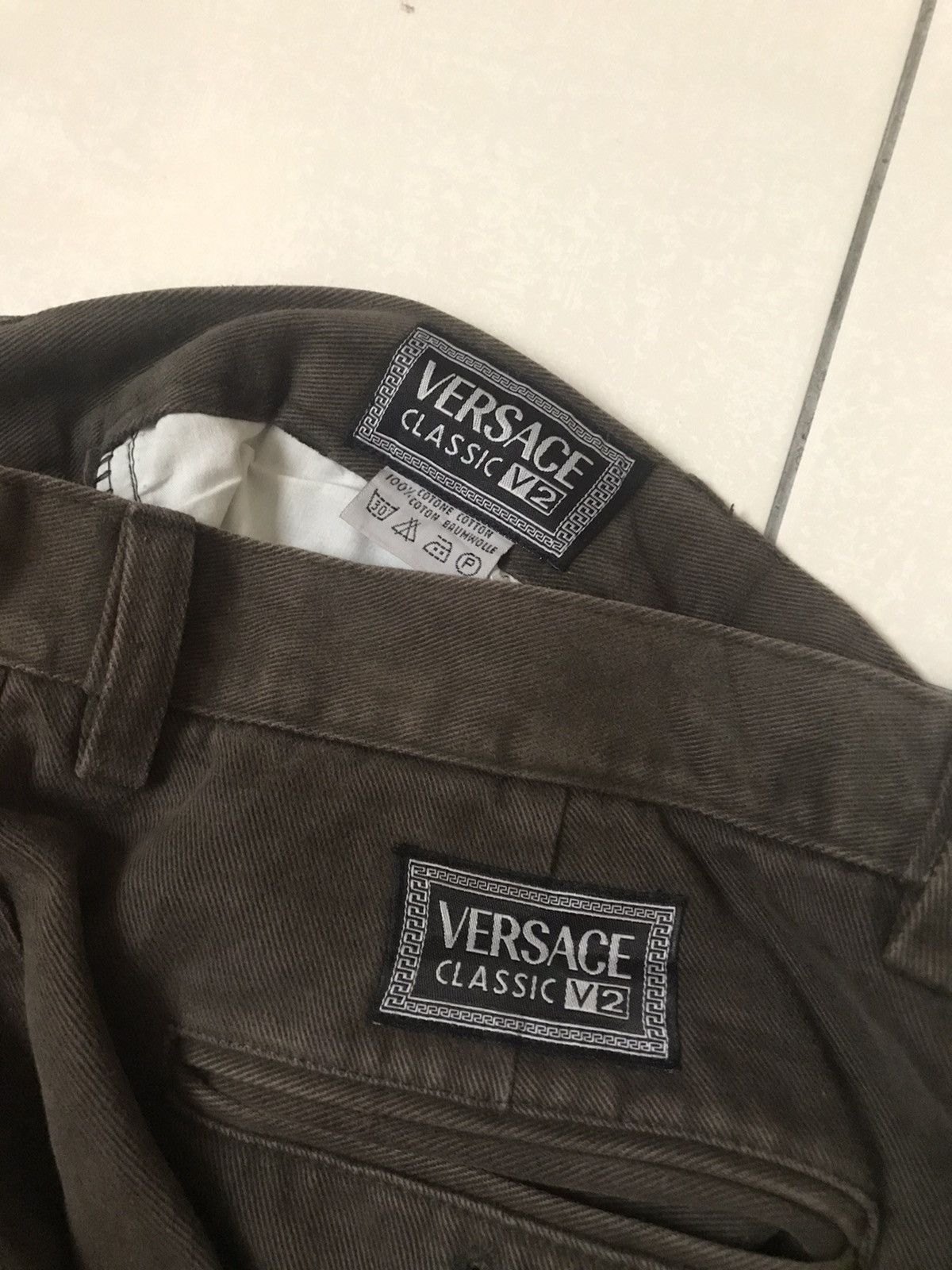Versace × Vintage Vintage Versace Classic V2 Khakis Casual Pants Size US 34 / EU 50 - 16 Thumbnail