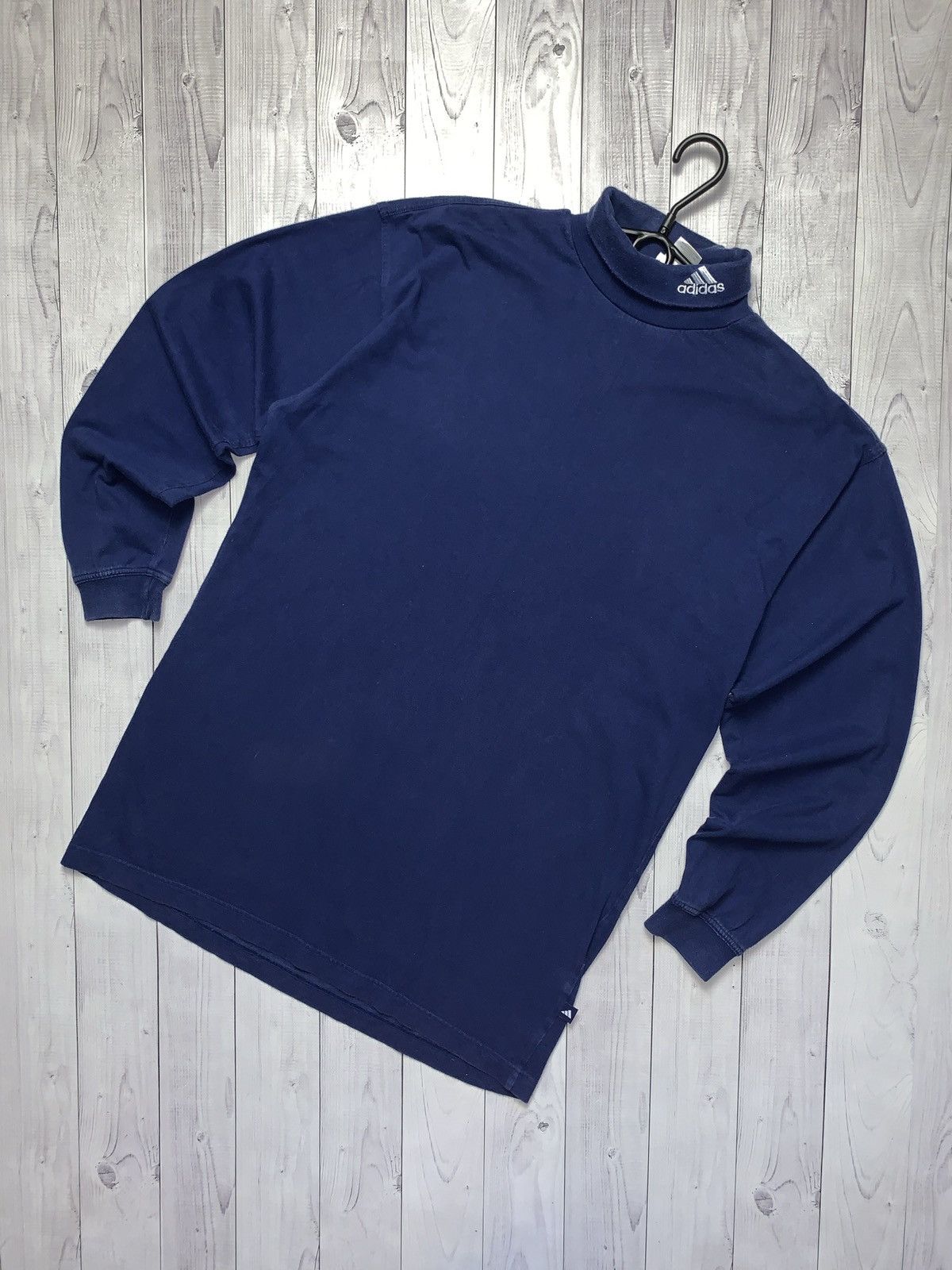 Vintage adidas turtleneck logo size L