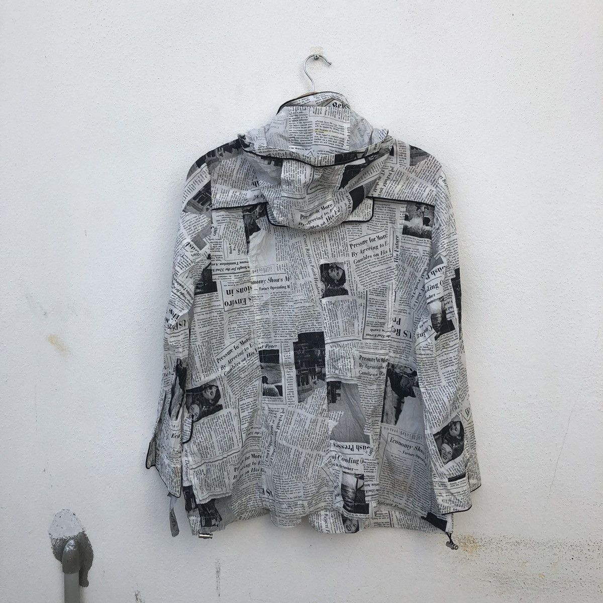 Japanese Brand RAFF SIMON INSPIRED NEWSPAPER JACKET BY JAPANESE BRAND Size US M / EU 48-50 / 2 - 8 Thumbnail