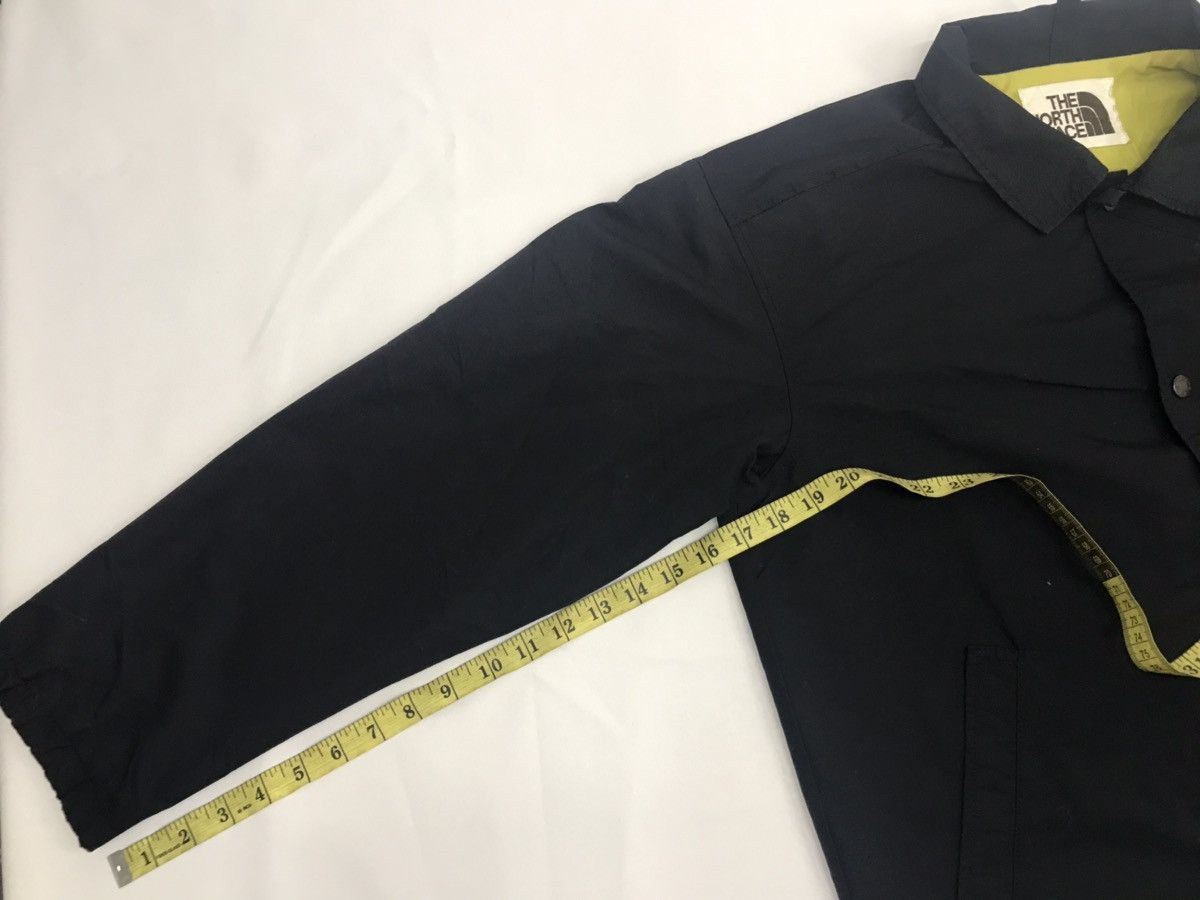 The North Face The North Face Outdoor Jacket Camping Hiking Button Size US L / EU 52-54 / 3 - 11 Thumbnail