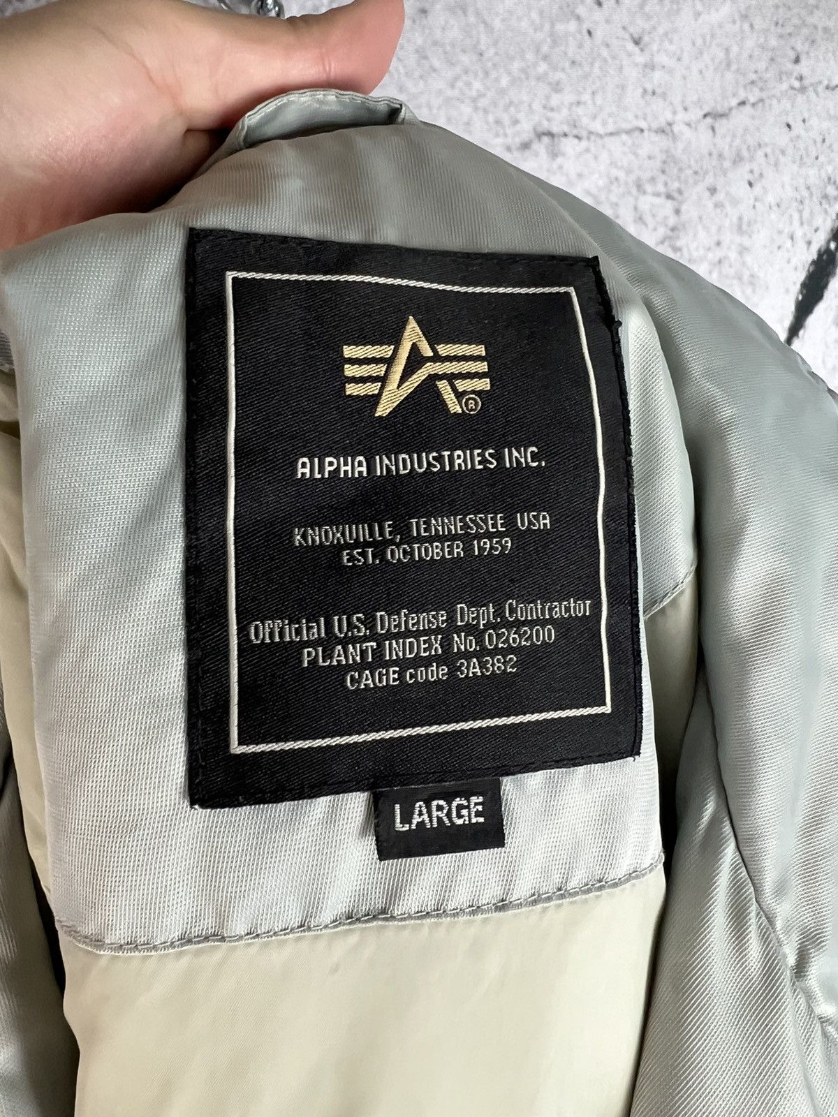 Alpha Industries Vintage Alpha Industries bomber jacket Size L / US 10 / IT 46 - 5 Thumbnail