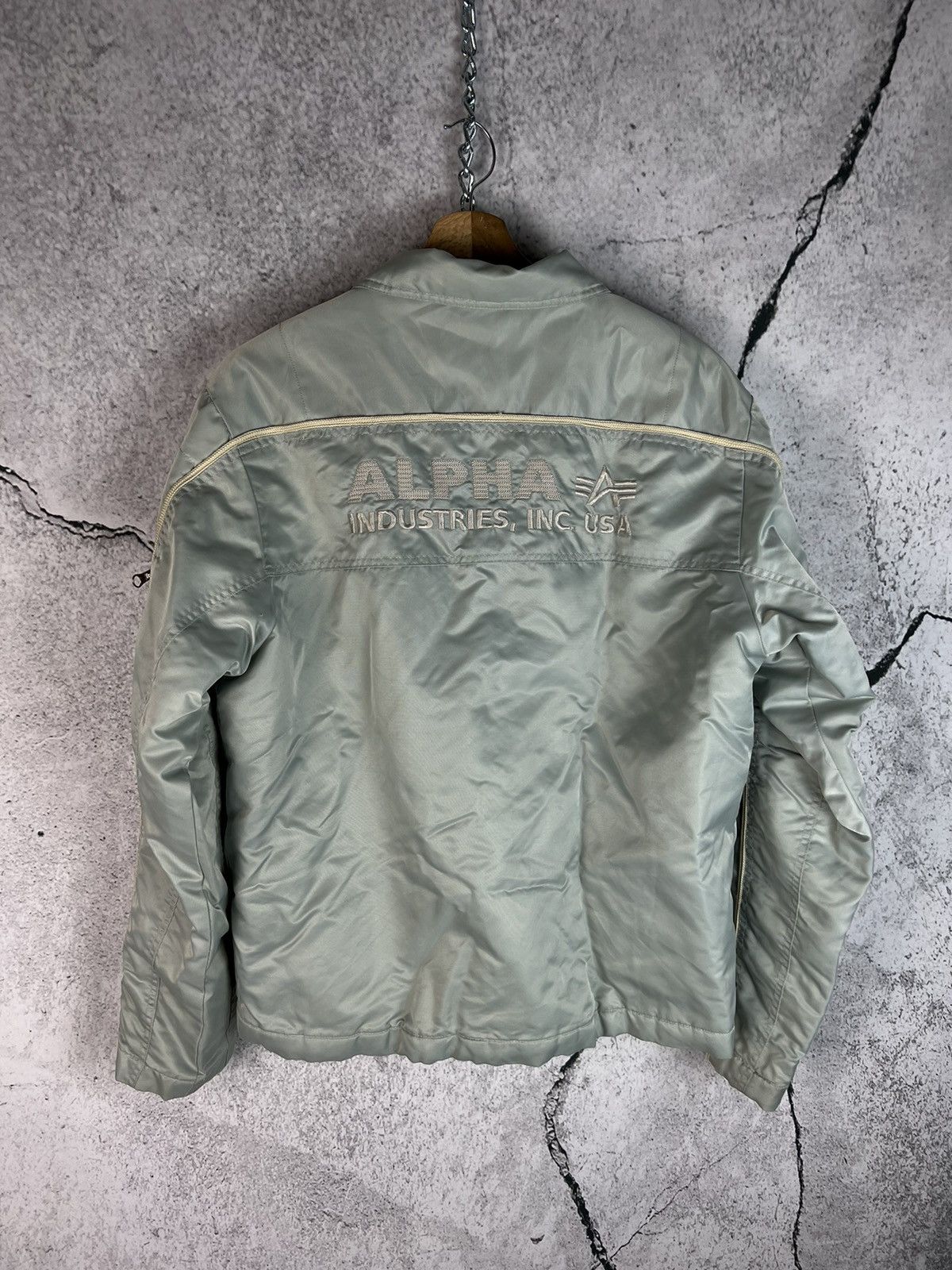 Alpha Industries Vintage Alpha Industries bomber jacket Size L / US 10 / IT 46 - 2 Thumbnail