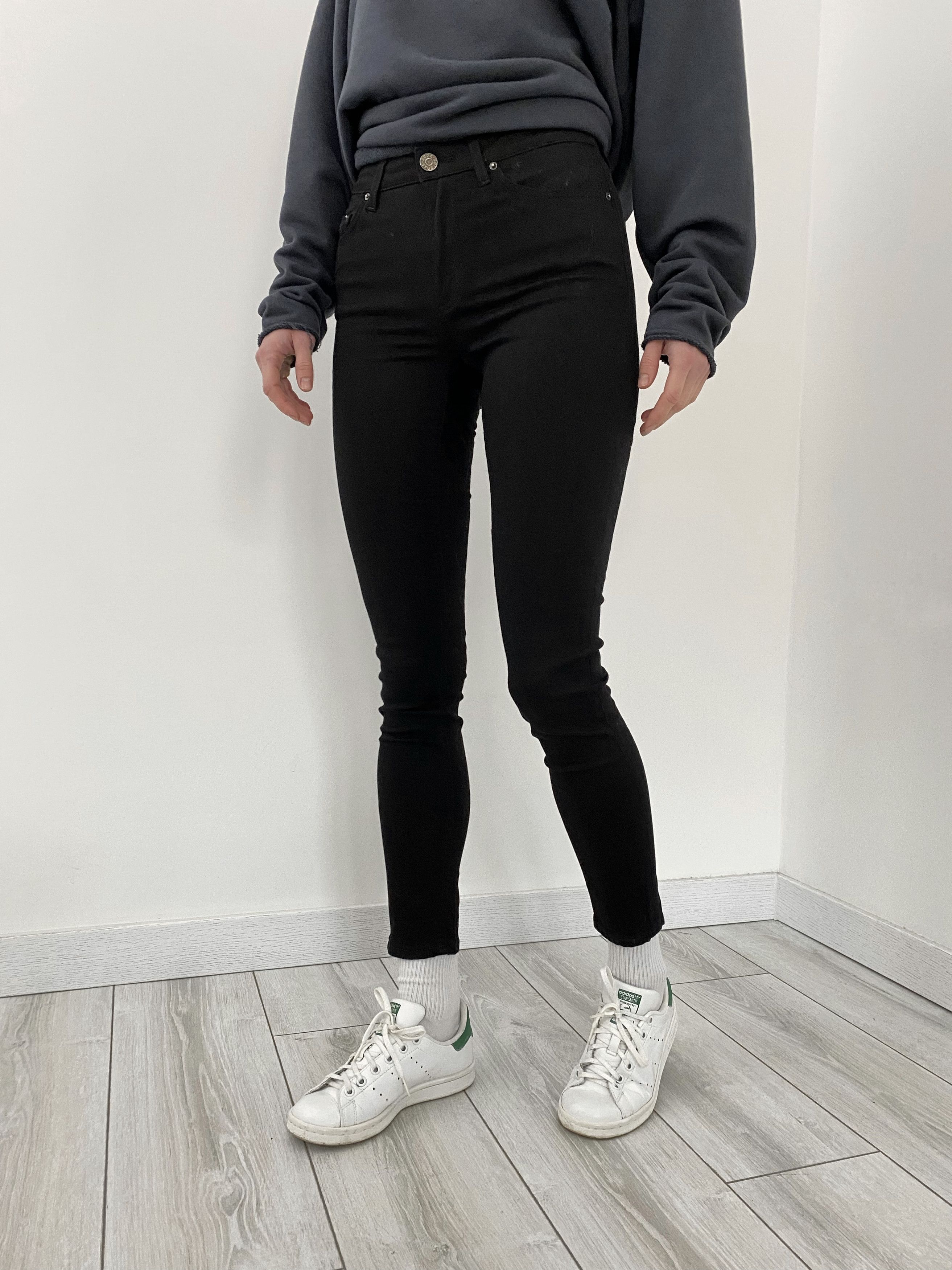 Acne Studios Acne Studios Skinny Stretch Jeans Black Denim Size 26" / US 2 / IT 38 - 1 Thumbnail