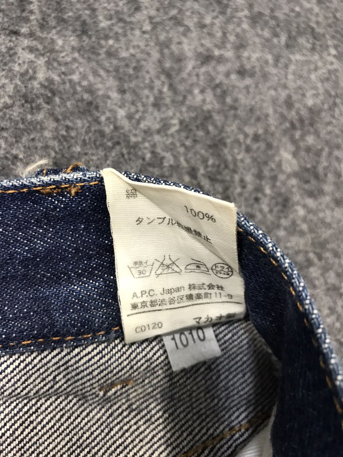 A.P.C. Unisex APC Rescue Jean Droit Selvedge Denim fits 31 32 Size US 31 - 9 Thumbnail