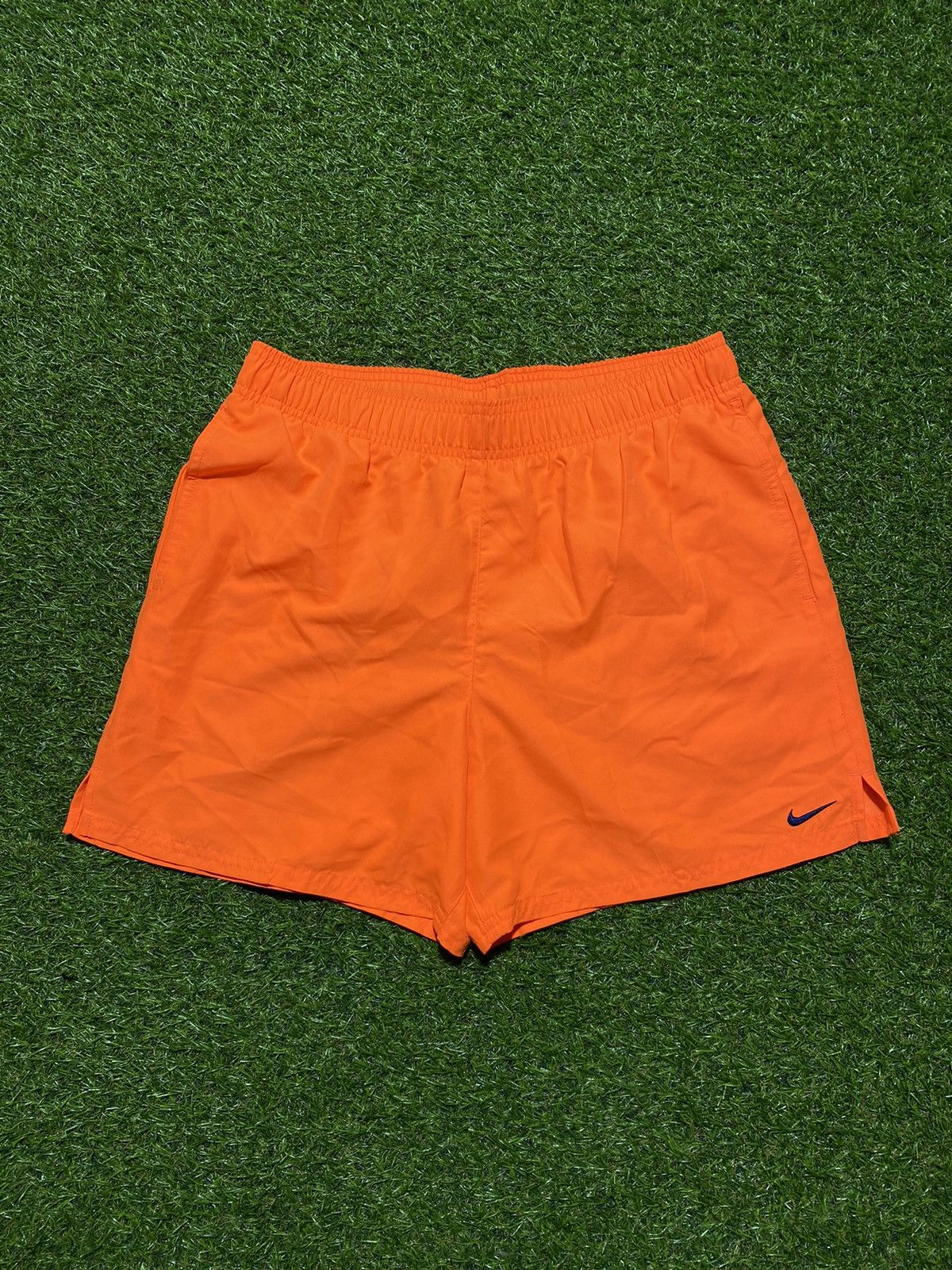 Nike Vintage Nike shorts streetwear swoosh casual y2k size M Size US 32 / EU 48 - 1 Thumbnail