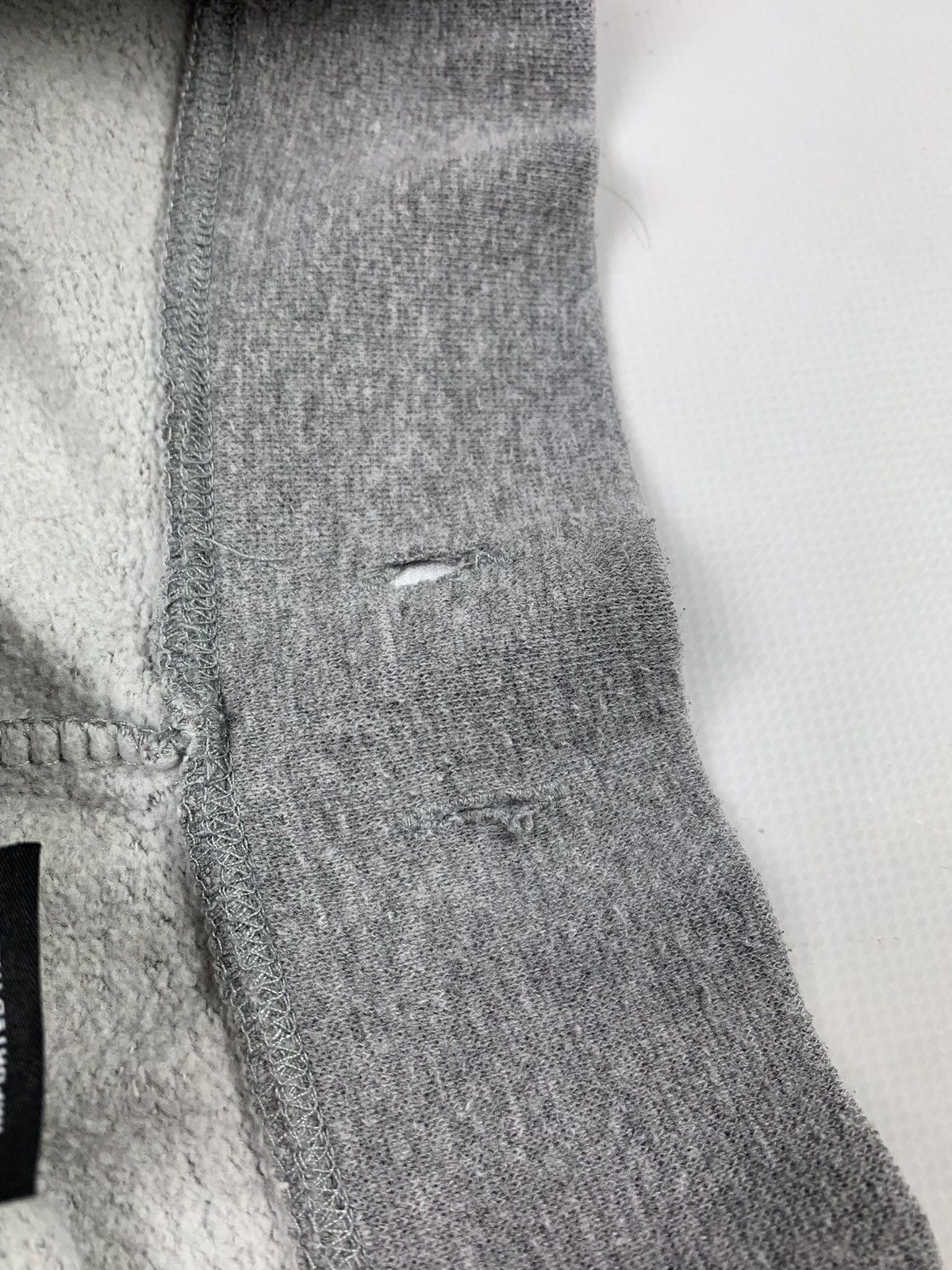 Other Stussy Vintage men’s sweat shorts size M distressed gray Size US 32 / EU 48 - 9 Thumbnail
