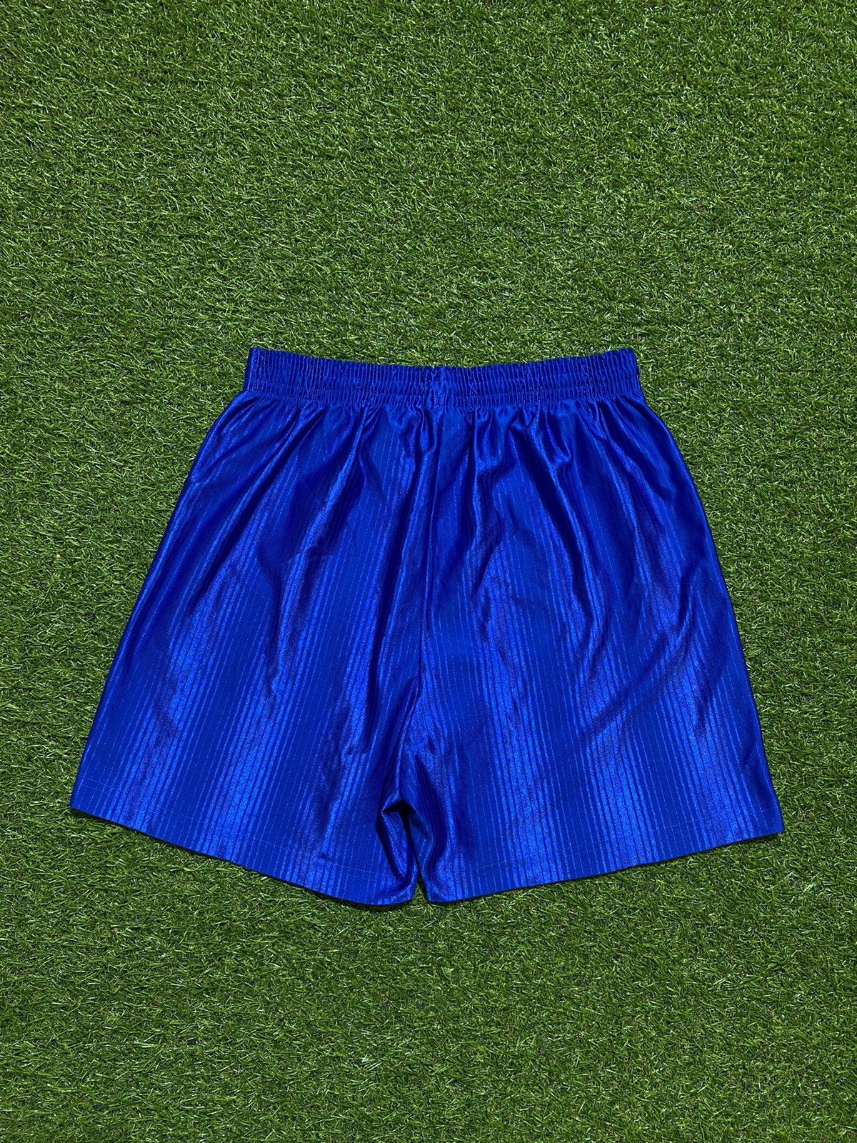 Nike Vintage Nike shorts streetwear swoosh casual y2k size M Size US 32 / EU 48 - 2 Thumbnail