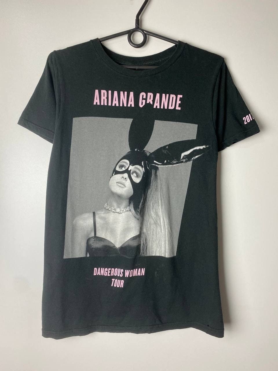 H&M Ariana Grande t-shirt size S Size US S / EU 44-46 / 1 - 1 Thumbnail