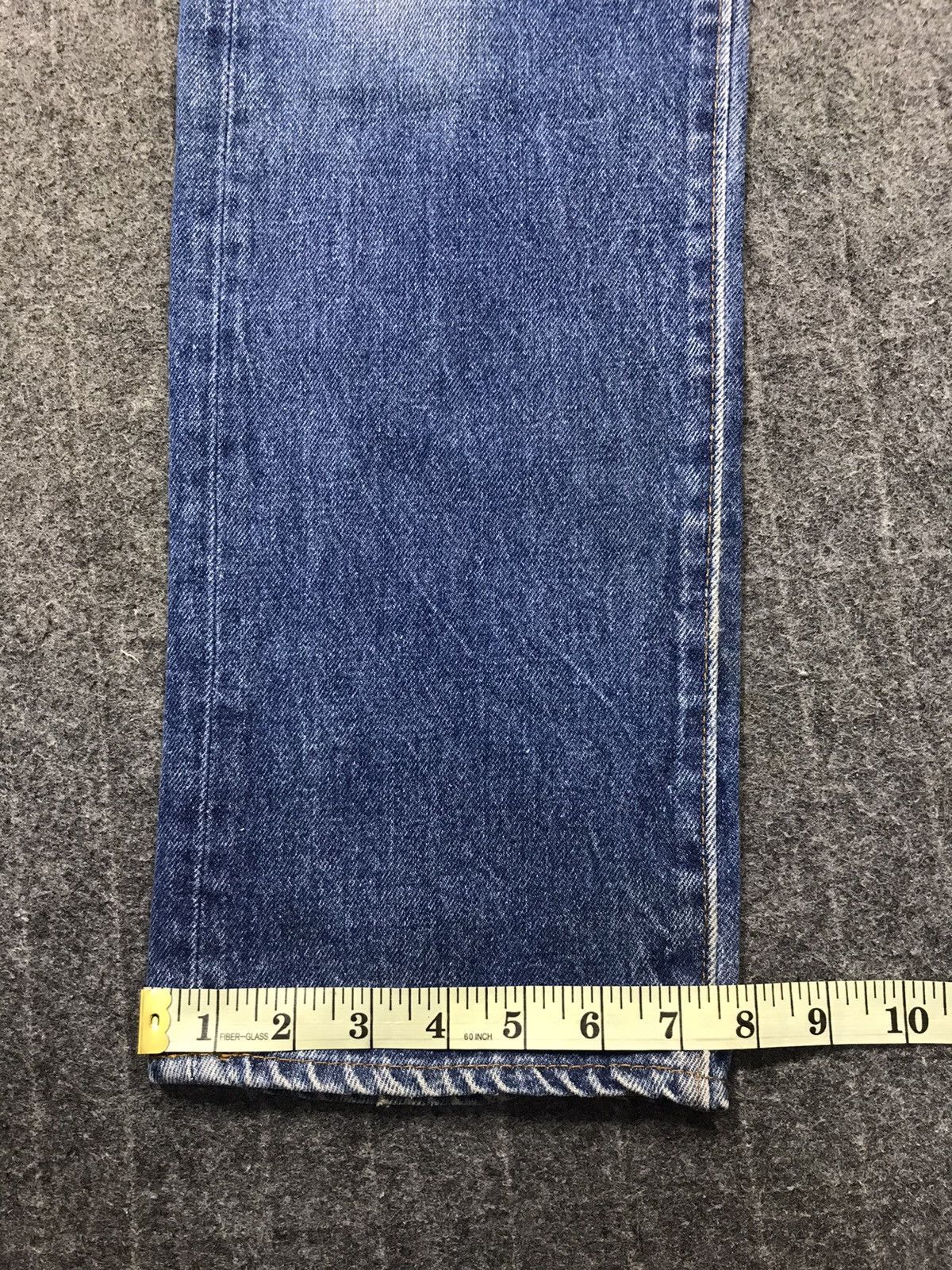 Levi's 90s Levi’s Strauss & Co Lot 501 Buttonfly Regular Fits Size US 30 / EU 46 - 14 Thumbnail
